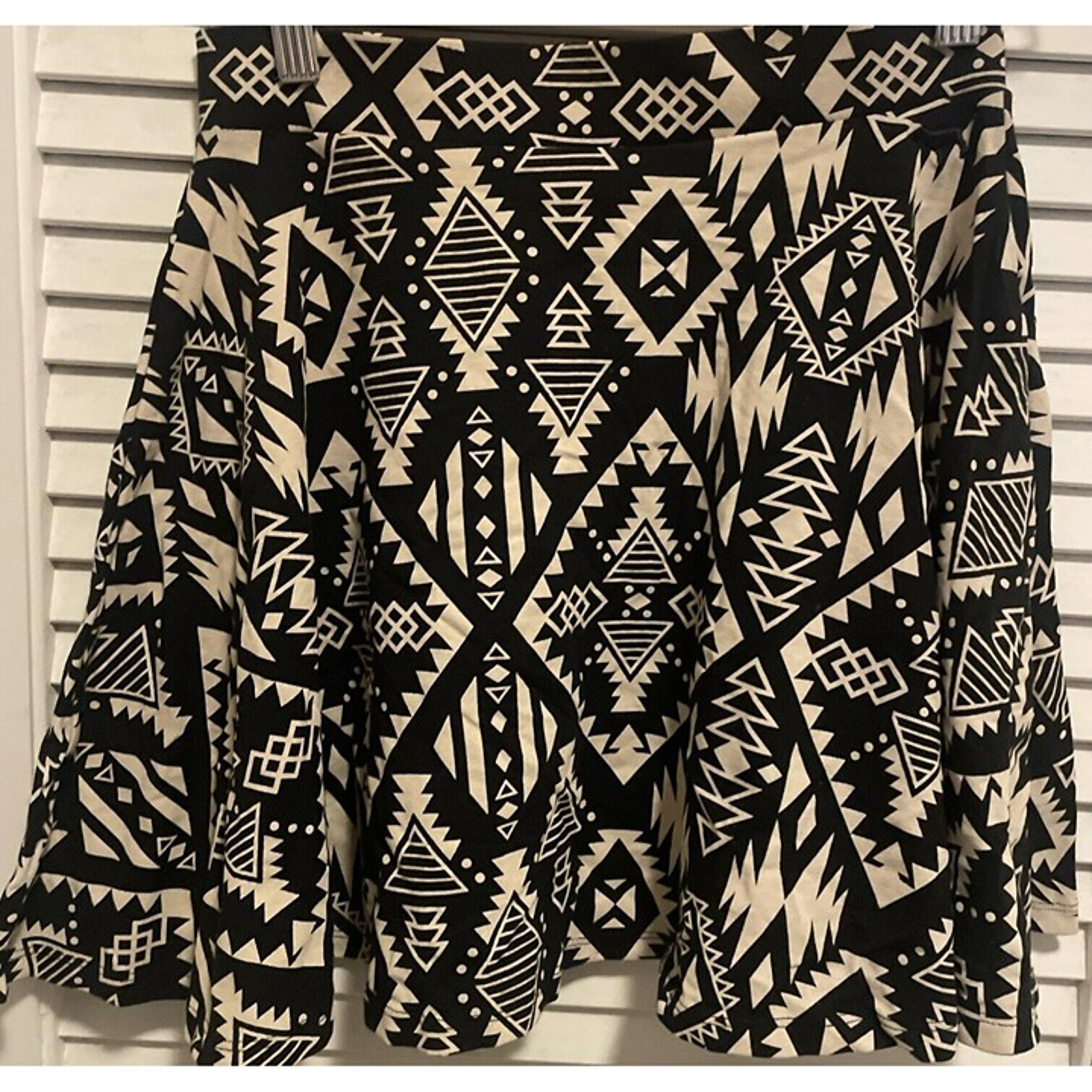 Pink Victorias Secret Womens Size S Black Cream Flare Mini Skirt