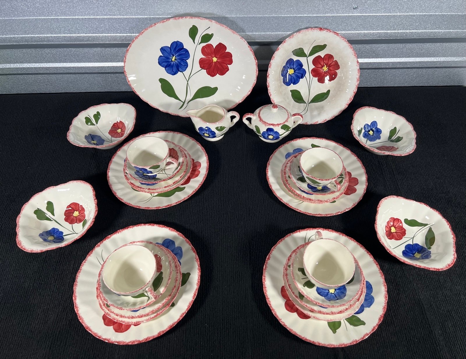 RARE SET 4 PIECE TABLE SETTING BLUE RIDGE SOUTHERN POTTERY UNDERGLAZE 28 PIECES