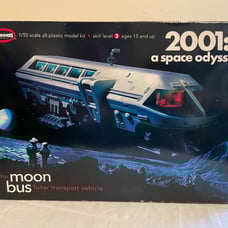 2001: A SPACE ODYSSEY MOONBUS MODEL KIT FROM MOEBIUS - MOON BUS 1/55 Scale New