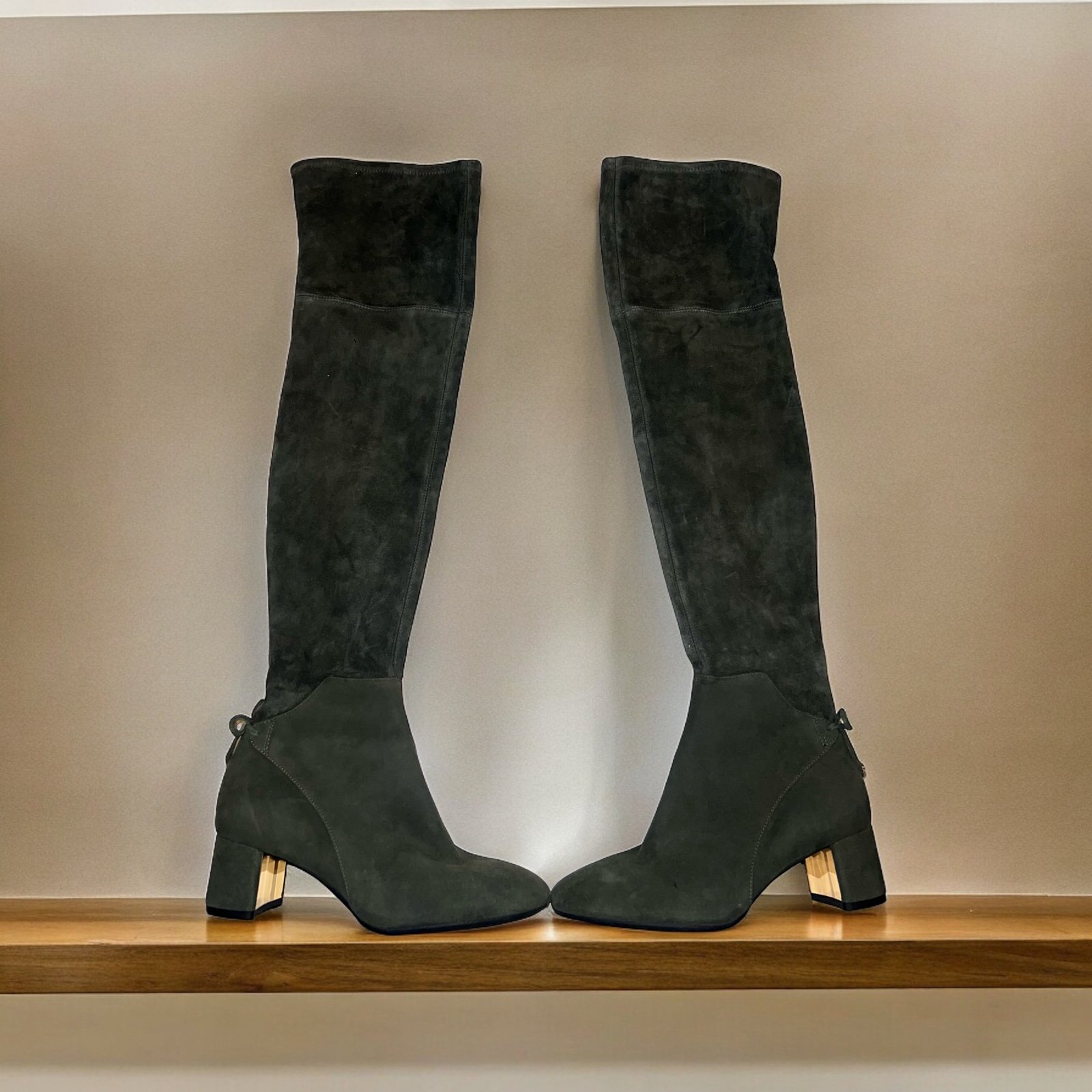 Tory Burch Knee High Boots Green Suede Size 5 1/2 MSRP 598