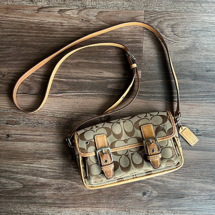 Pre-owned Coach Mini Crossbody Bag Signature Canvas Beige Leather Strap