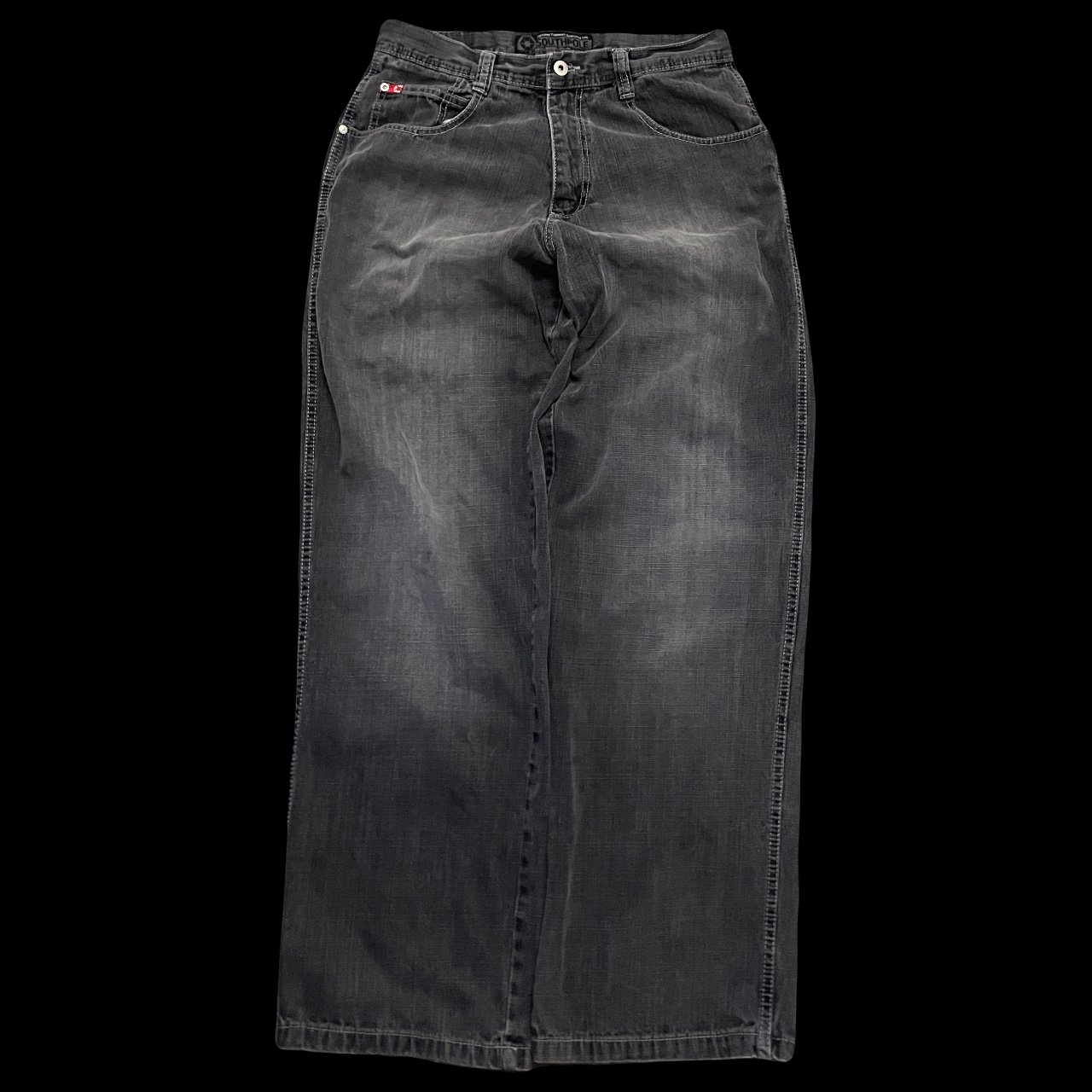 Baggy red tab southpoles
