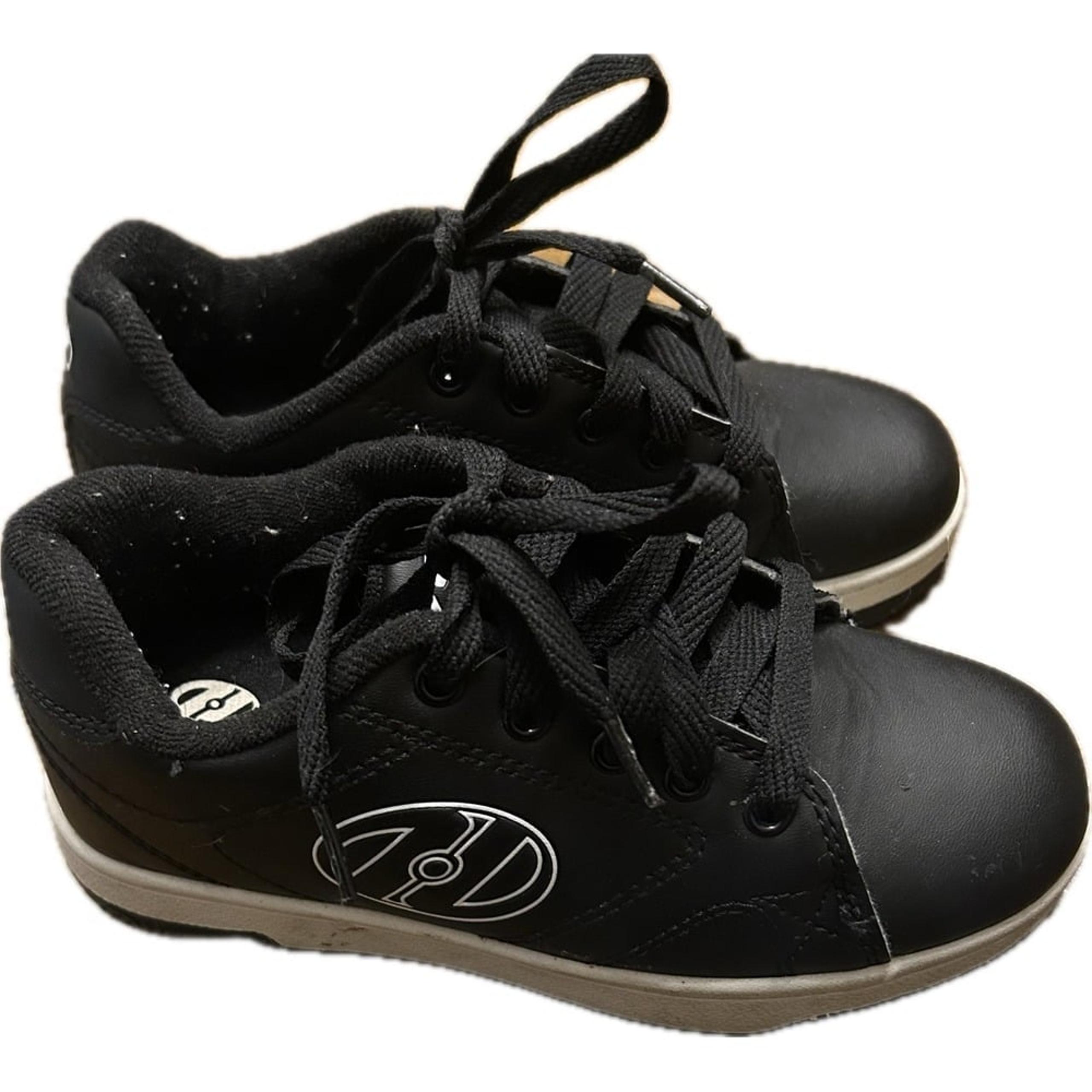 Heely Black And White Unisex Youth Size 2