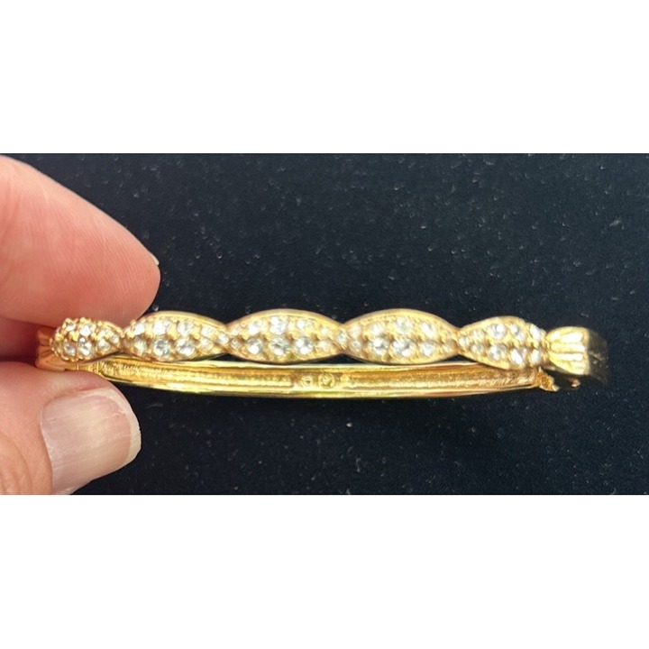 Swarovski Swan Signed Gold Tone Pave Clear Rhinestones Hinge Bangle Bracelet