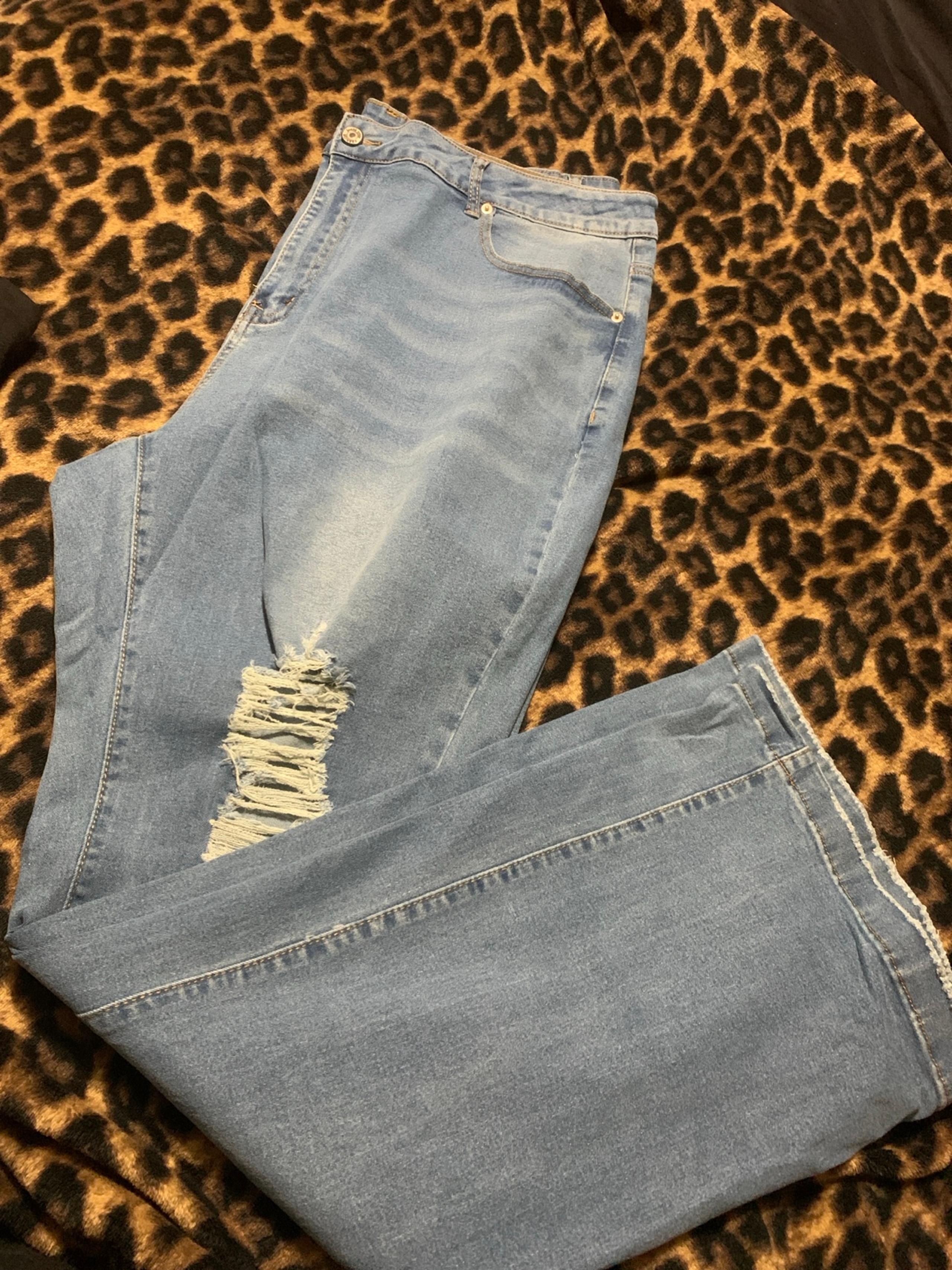SHEIN distressed flare brand new jeans size 4x women’s curve stretchy light wash