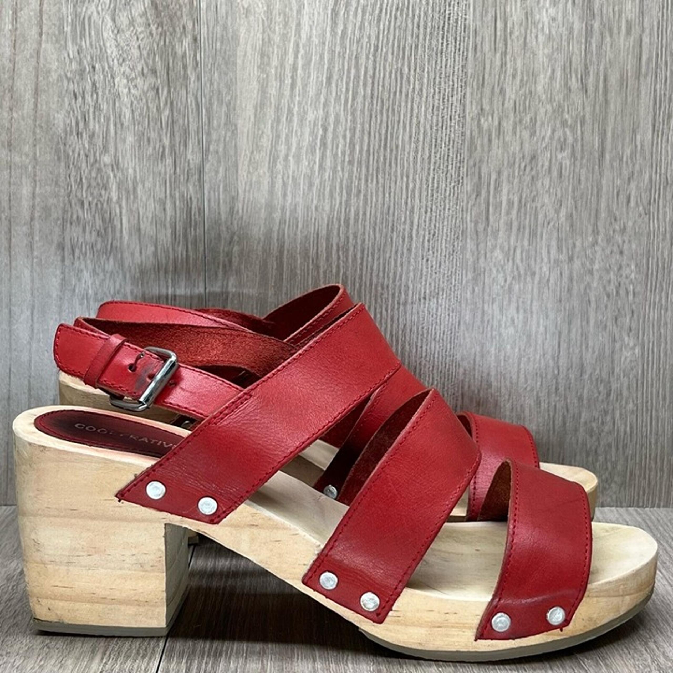 UO Cooperative Sandals Women 7 Gladiator Slingback Wooden Block Heel Leather Red