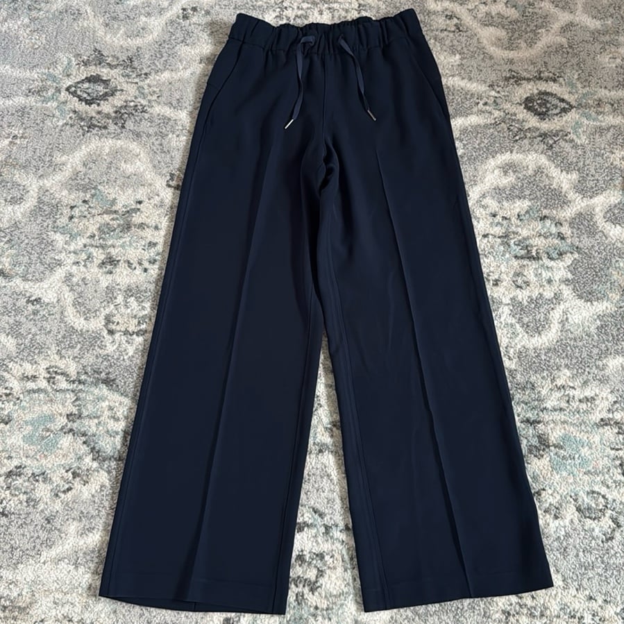 Lululemon On The Fly Pant *Wide Leg 31 in True Navy