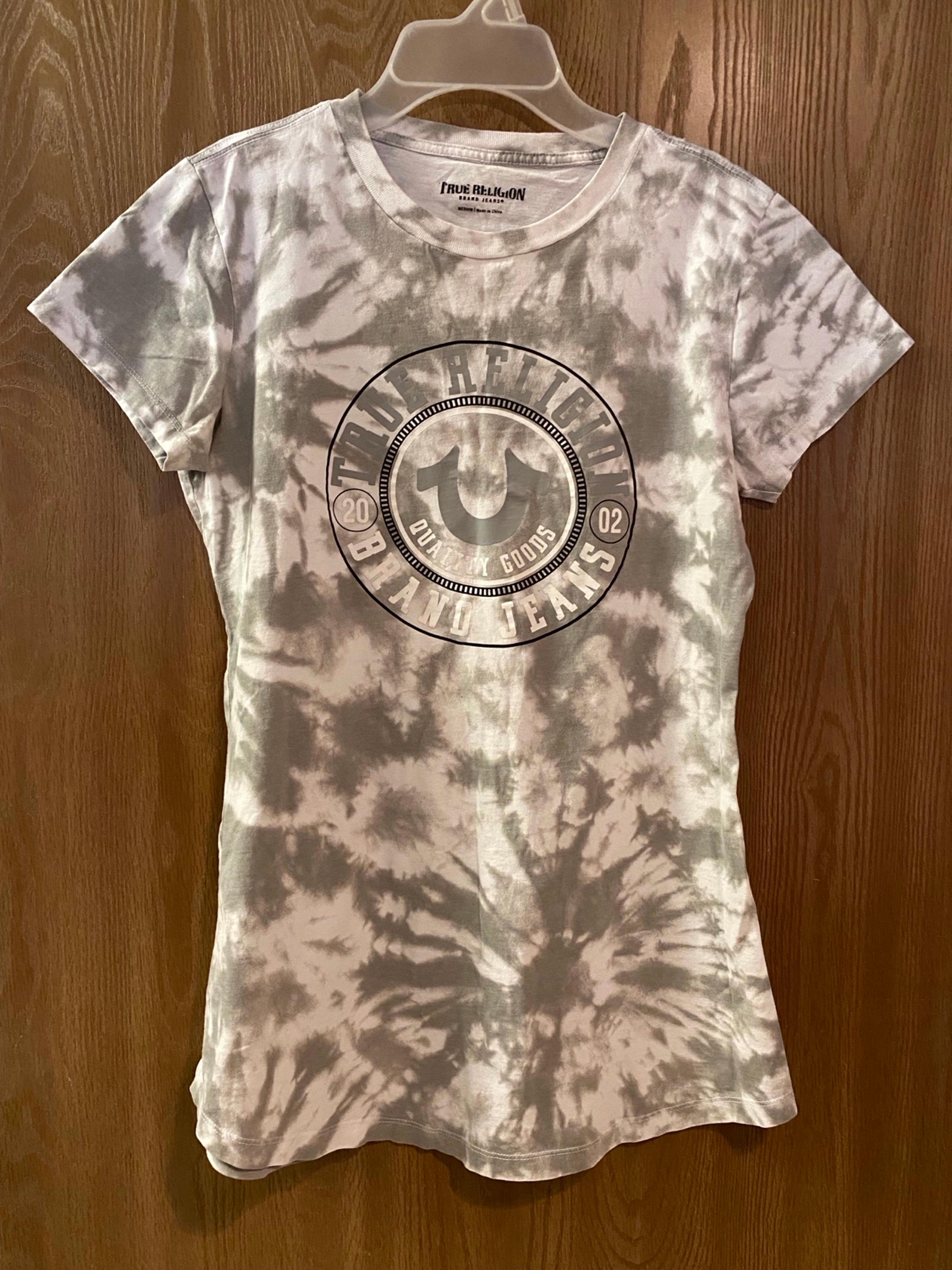TRUE RELIGION Women’s. T Shirt Tie Dye Gray/White Sz MED Screen print logo