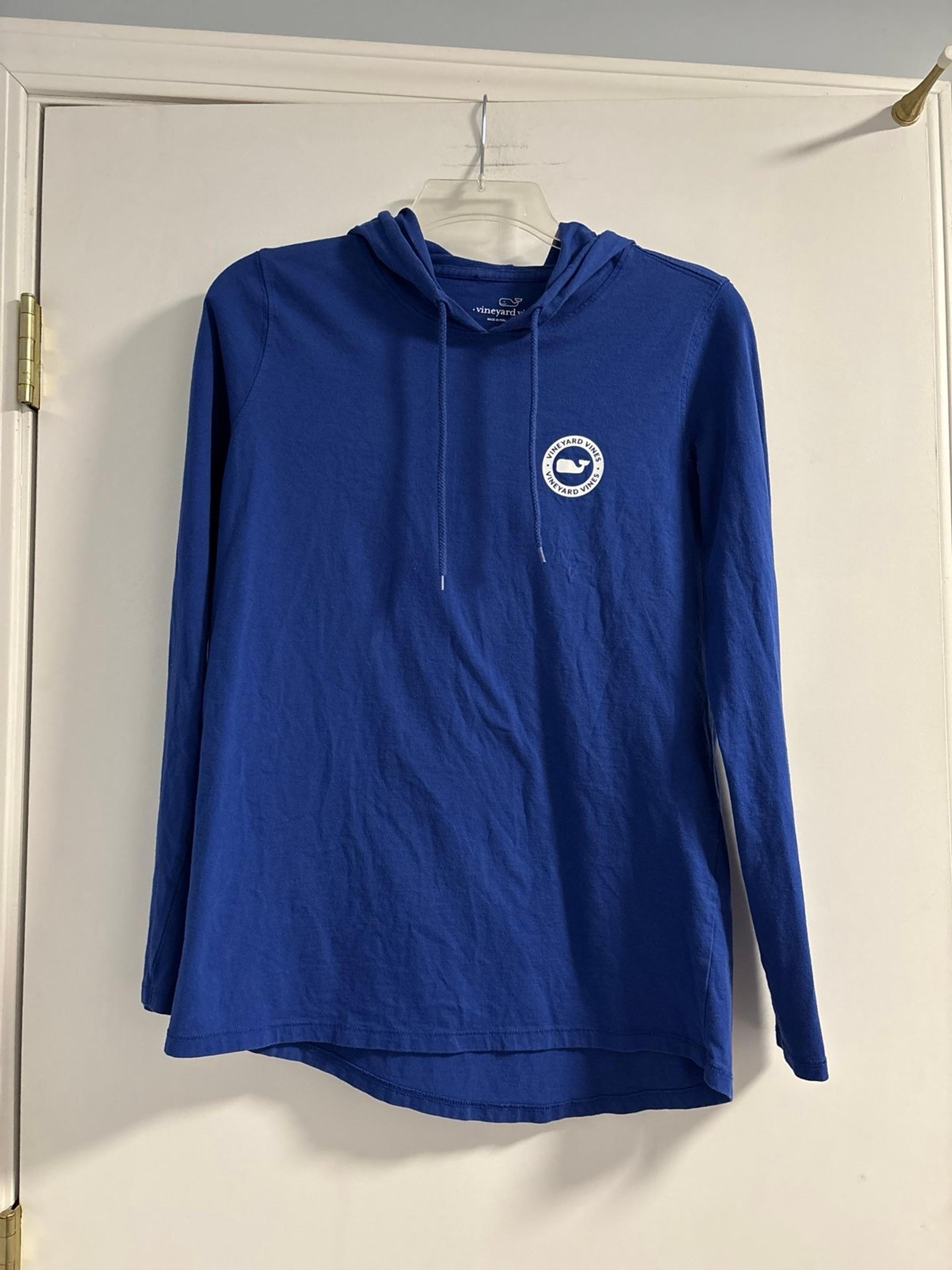 Small Women’s Vineyard Vines Hoodie