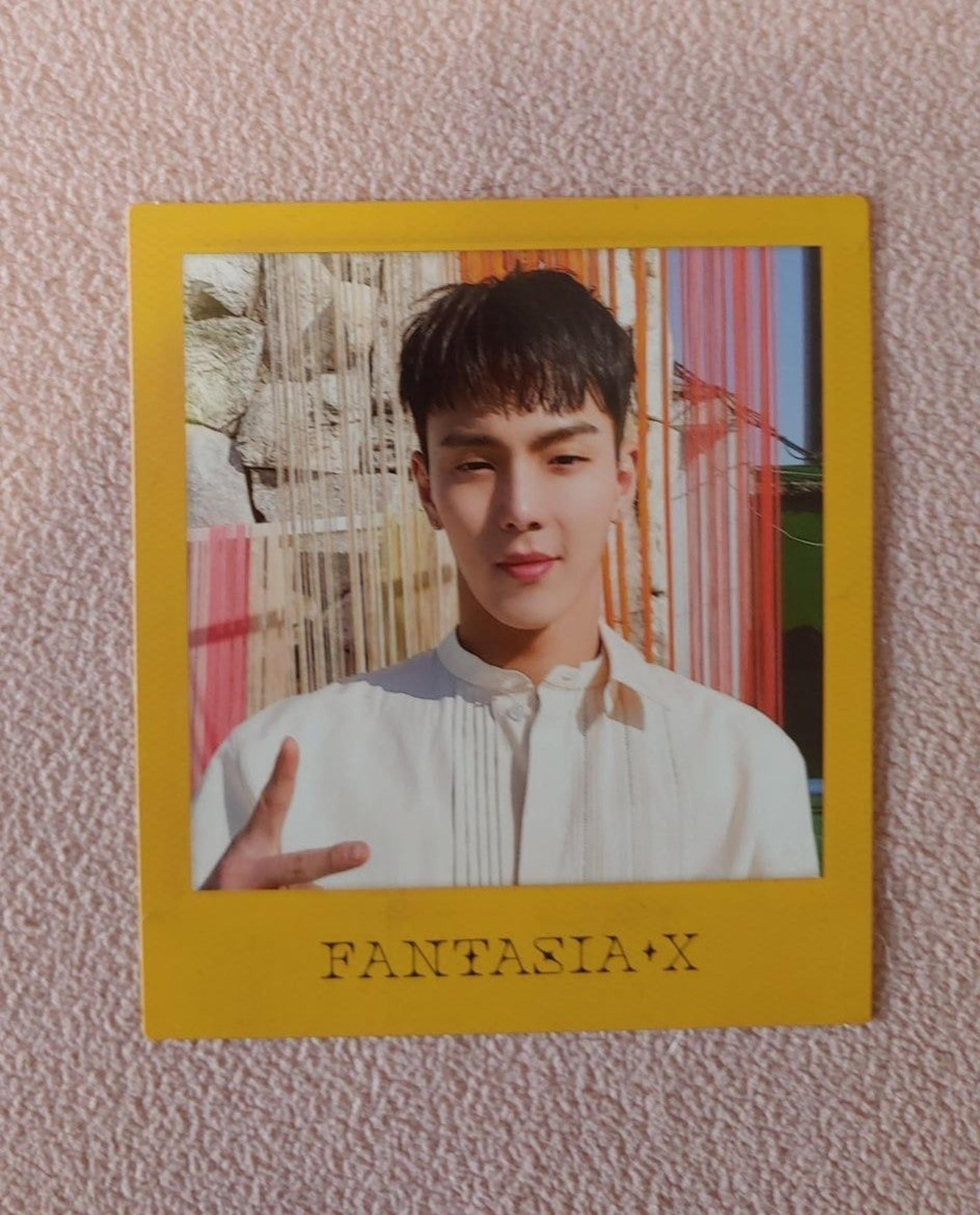 Monsta X Fantasia X Shownu Polaroid