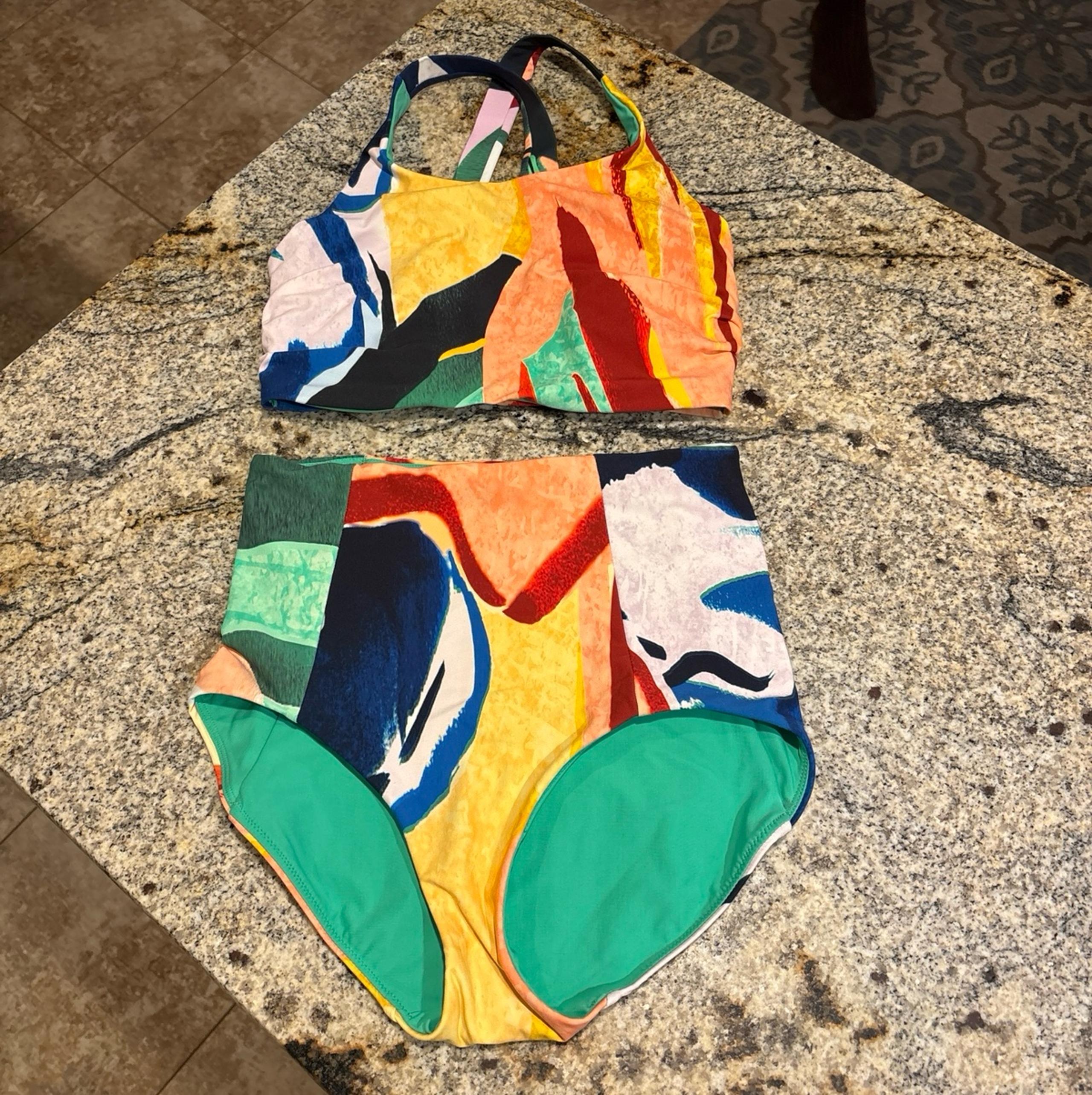 Calia swim