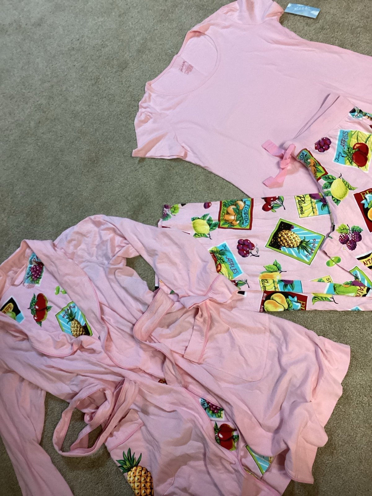 Nick and Nora pajamas set & robe women’s M rare HTF new Fruit Labels