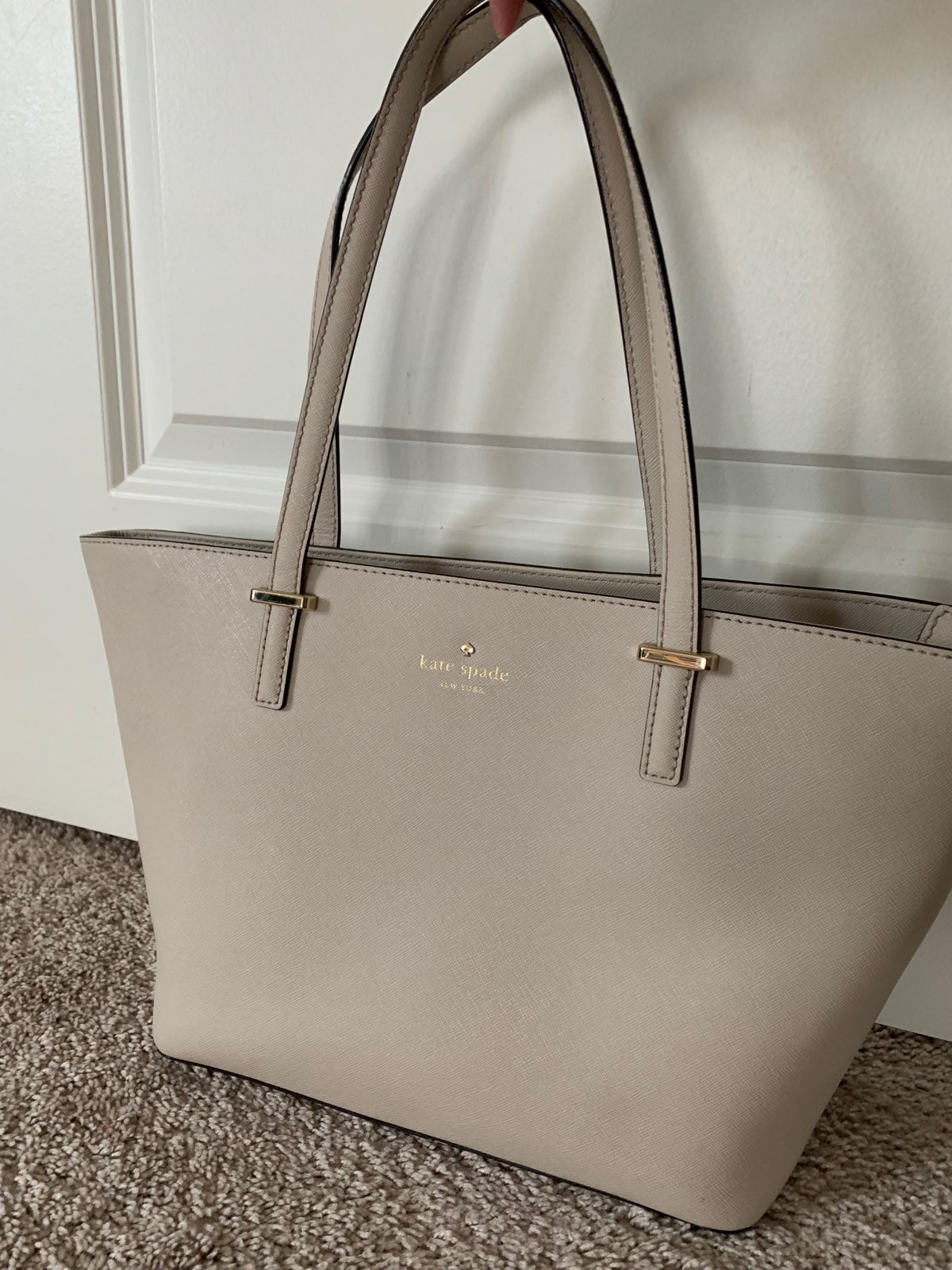 Kate Spade New York shoulder bag