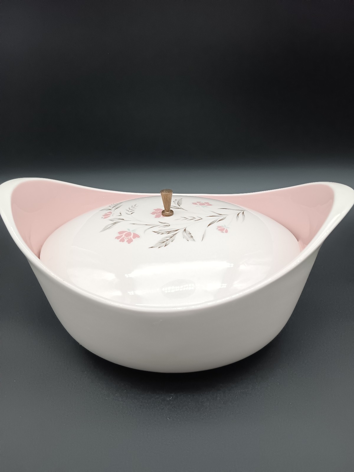 Pretty in pink! Vintage Taylor SmithTaylor Spring Glory Veggie/Casserole Dish