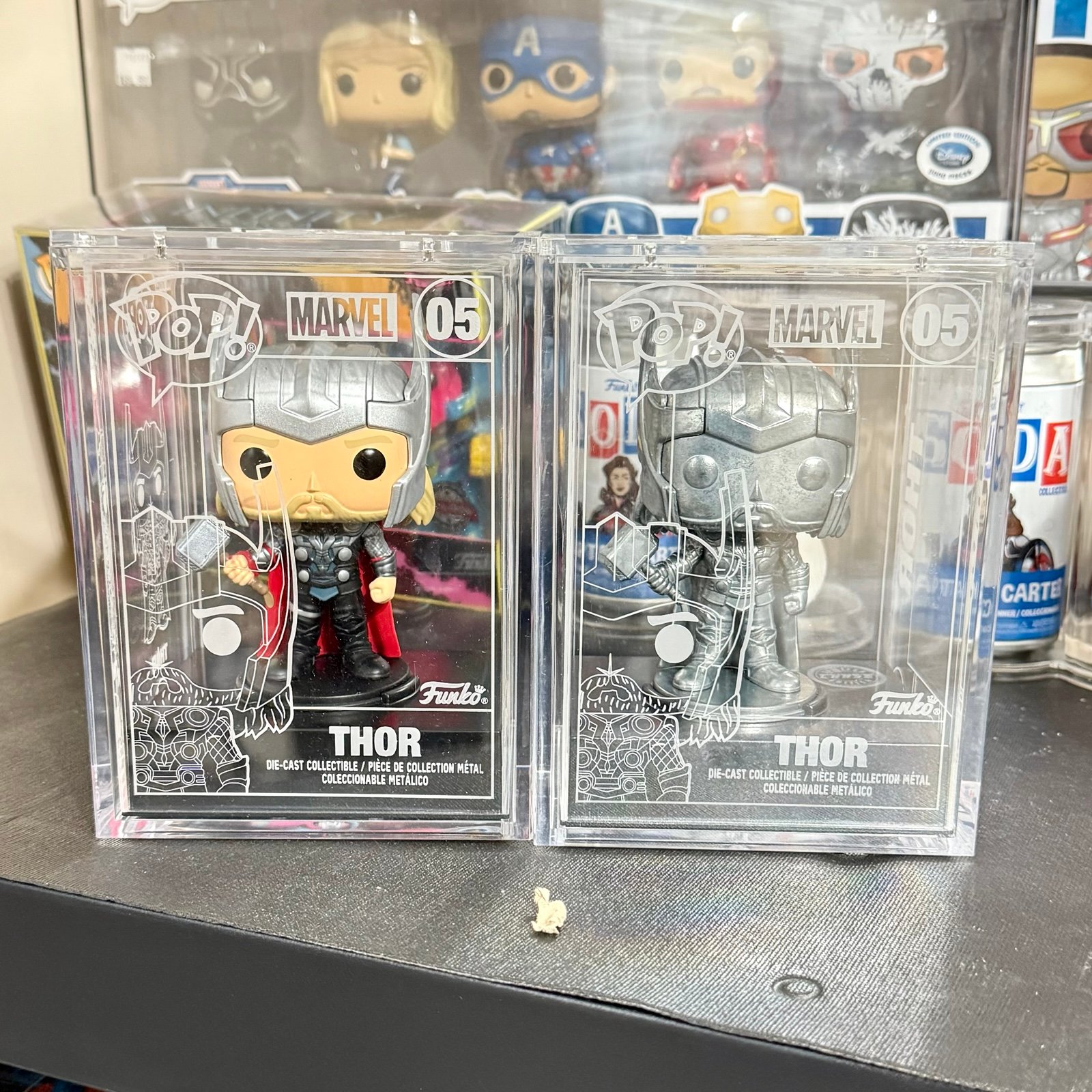Funko POP! Marvel Avengers Die Cast Thor Chase Bundle (Funko Shop Exclusive)