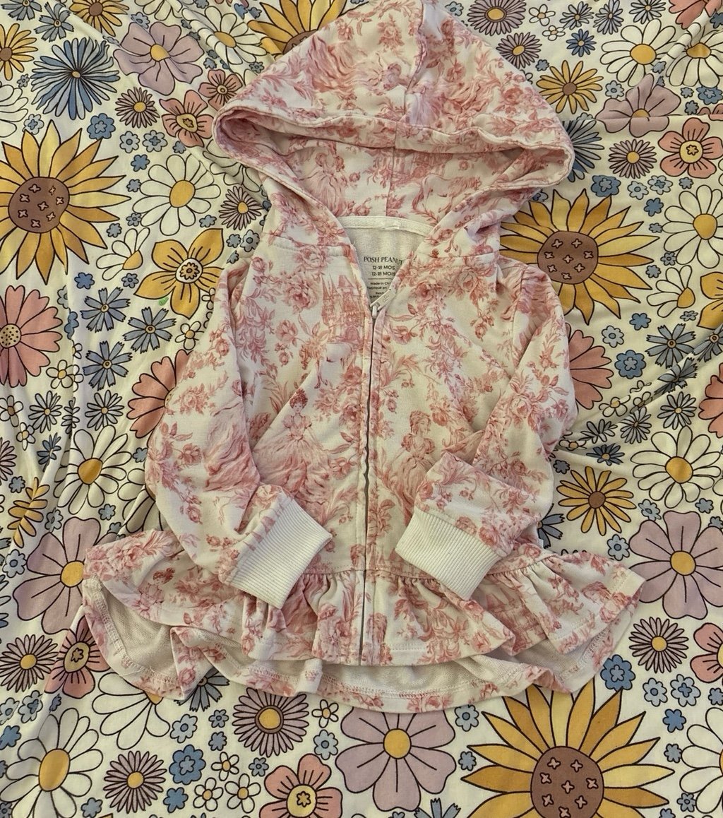 Posh peanut Antoinette hoodie