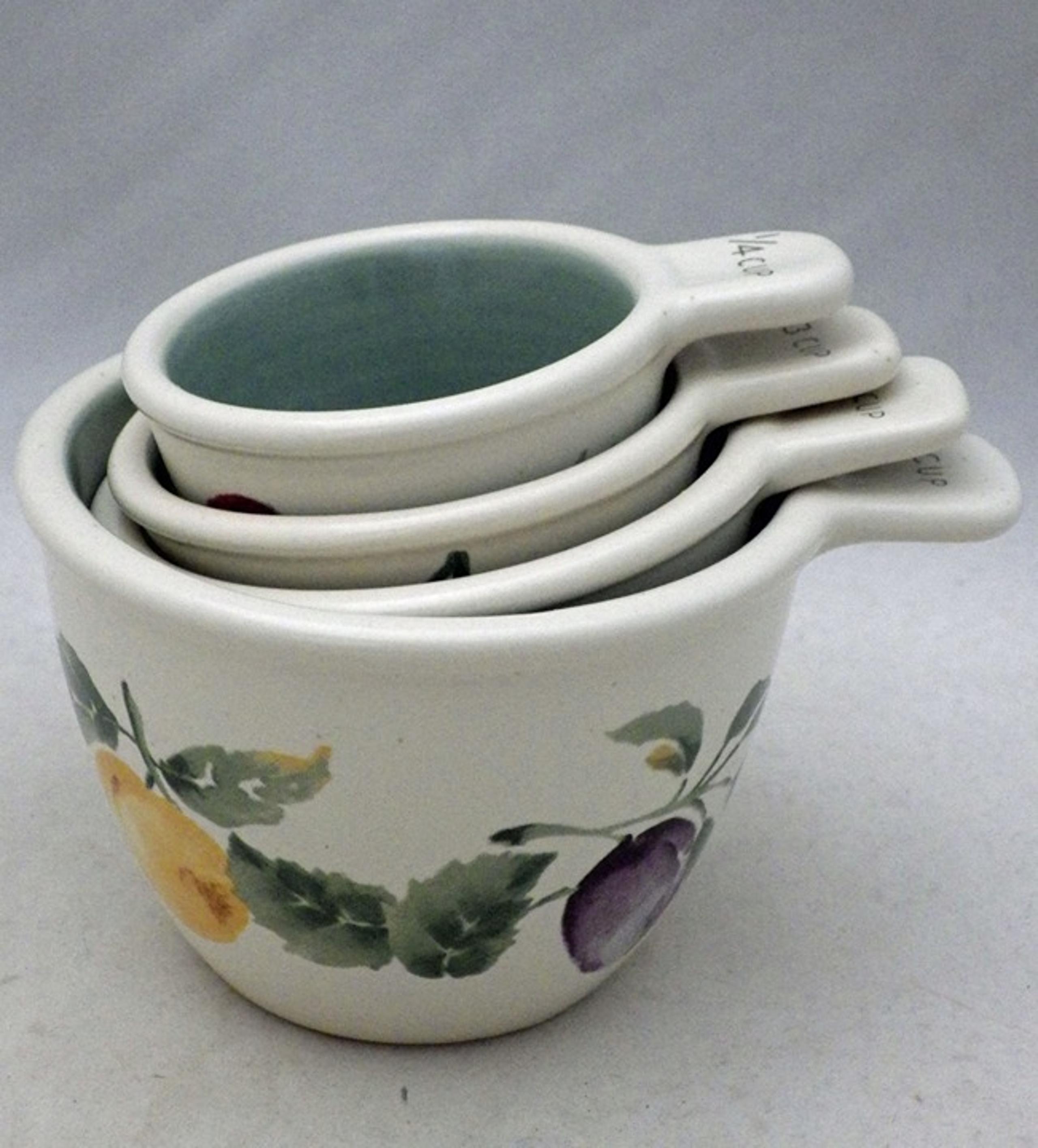 Pfaltzgraff Jamberry pattern - 4 Measuring Cups, 1/4 cup to 1 cup - China - EUC