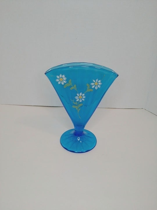 Gorgeous Blue with White Daisies Handpainted Vintage Fan Glass Vase