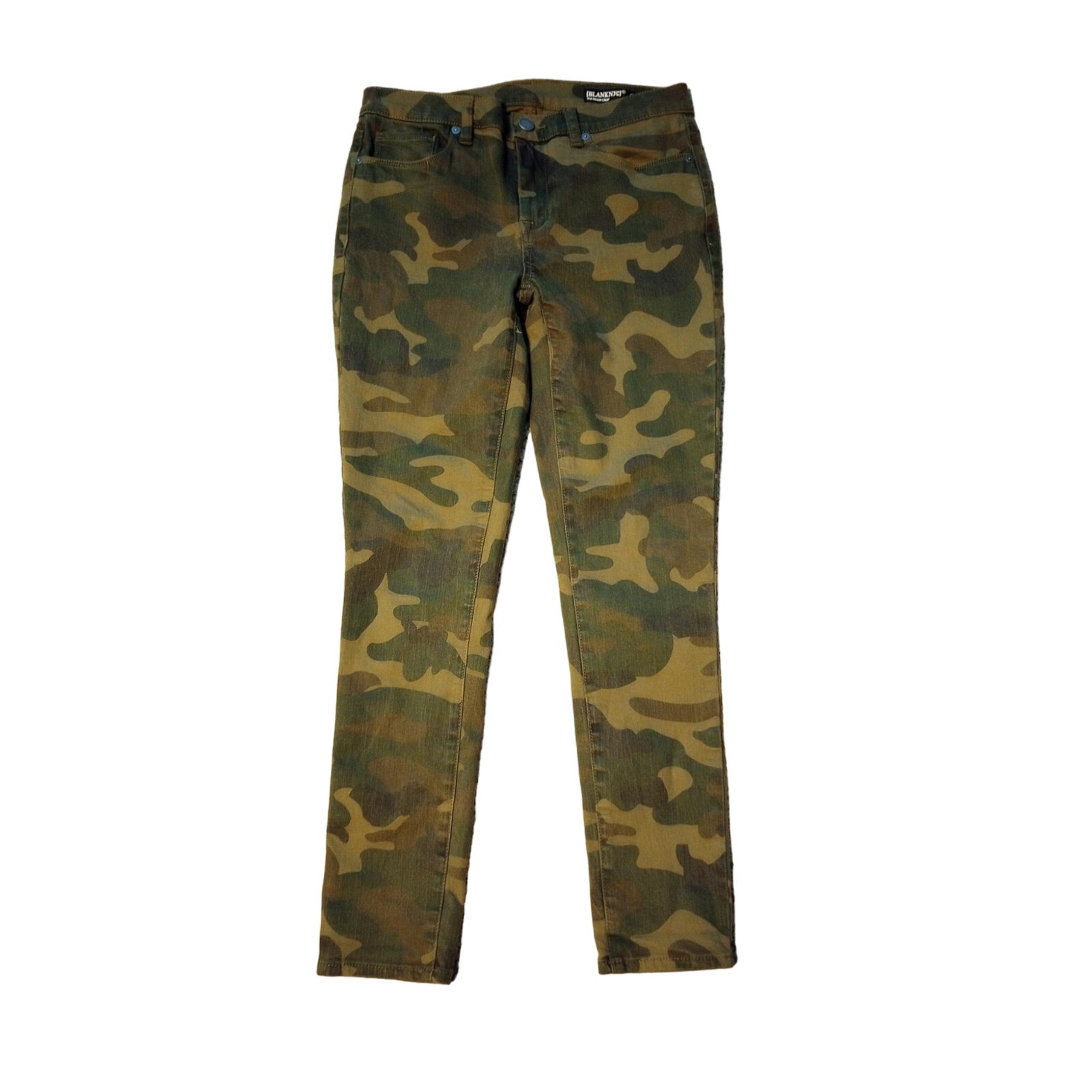 BLANKNYC The Reade Crop Ladies size 27 Green Camo Skinny Jeans