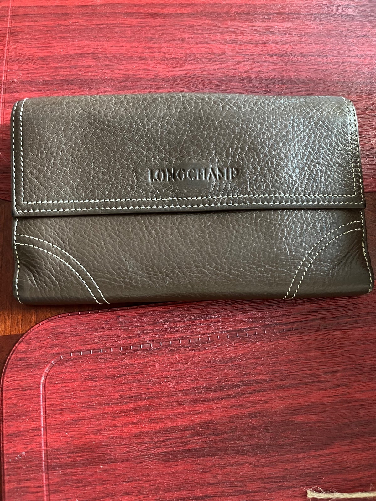Leather longchamp womens wallet