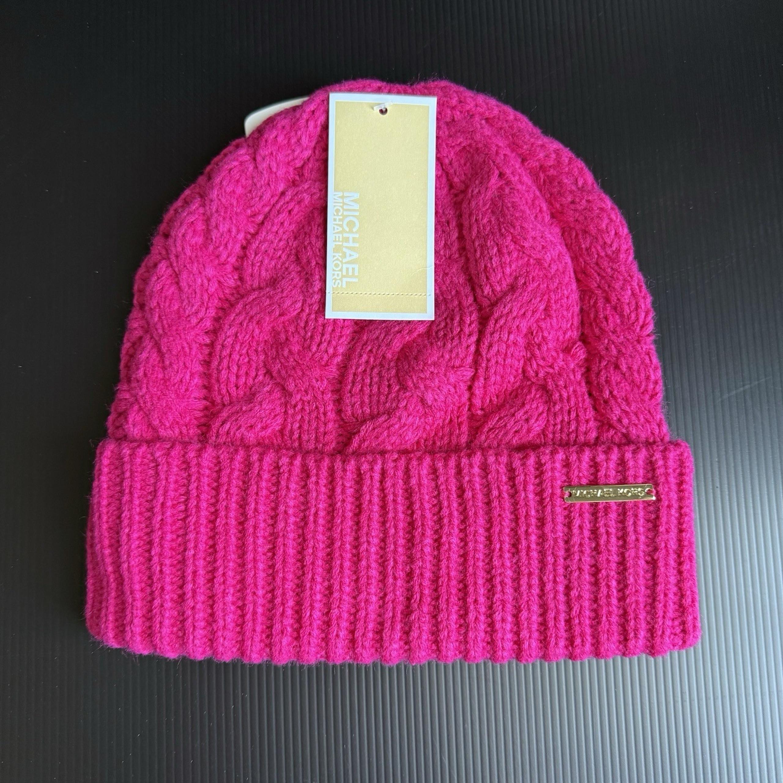 NWT Michael Kors Womens Pink Cable Knit Winter Beanie Hat Cap