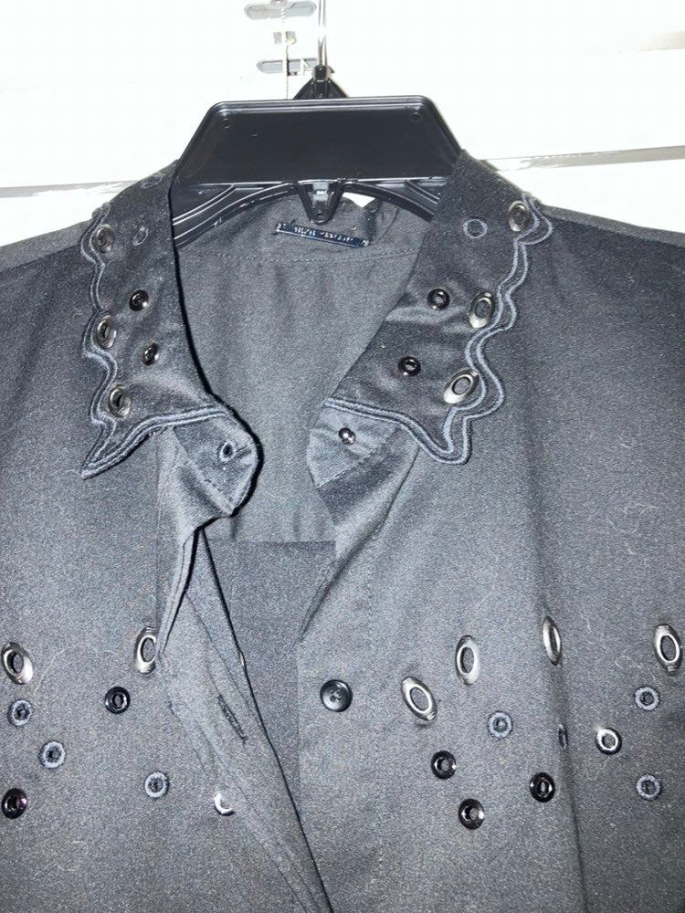 BNWT-Detailed trina turk 3/4 sleeve buttonup
