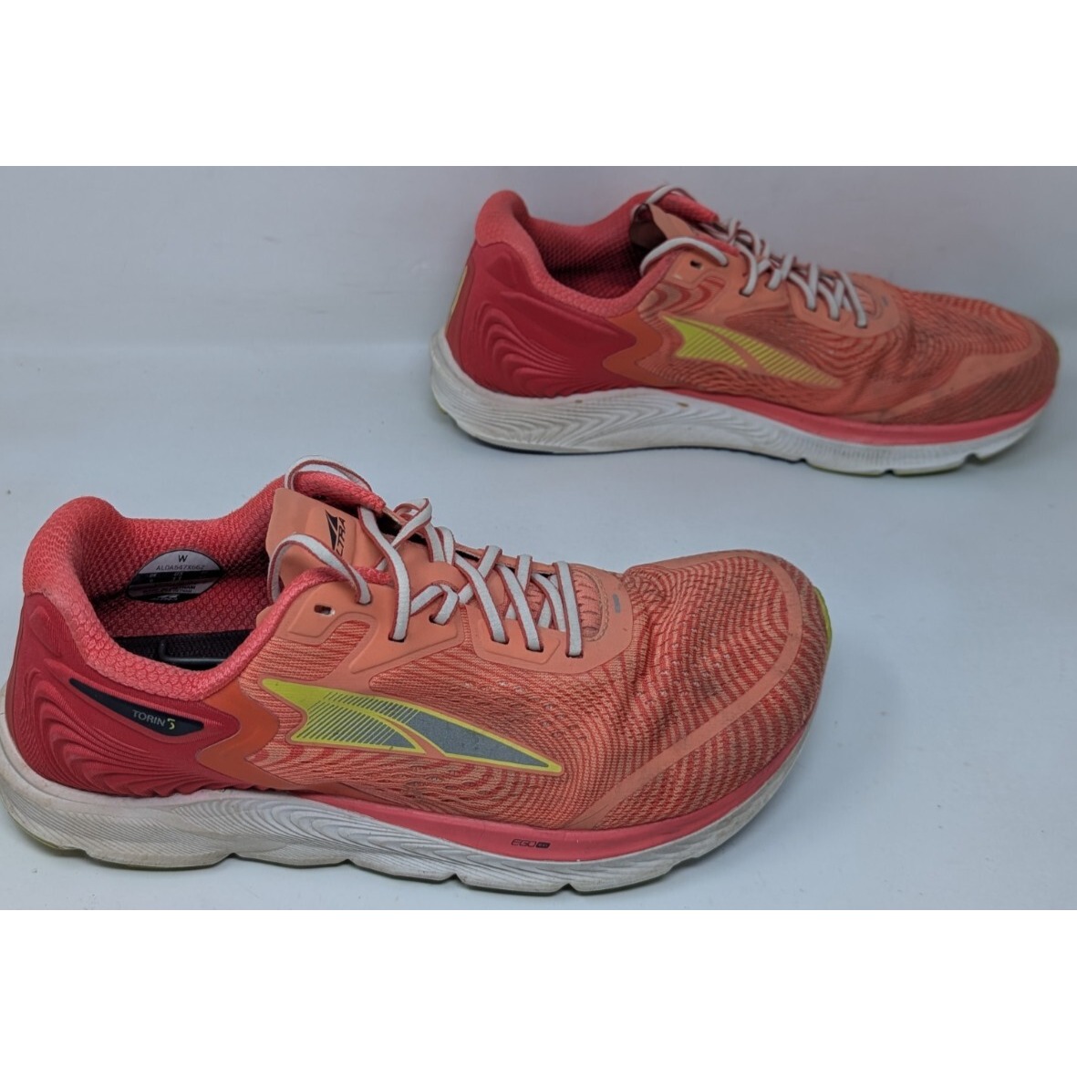 ALTRA Torin 5 Road Running Race Shoes Coral Yellow Womens Size 11 Tennis Shoes