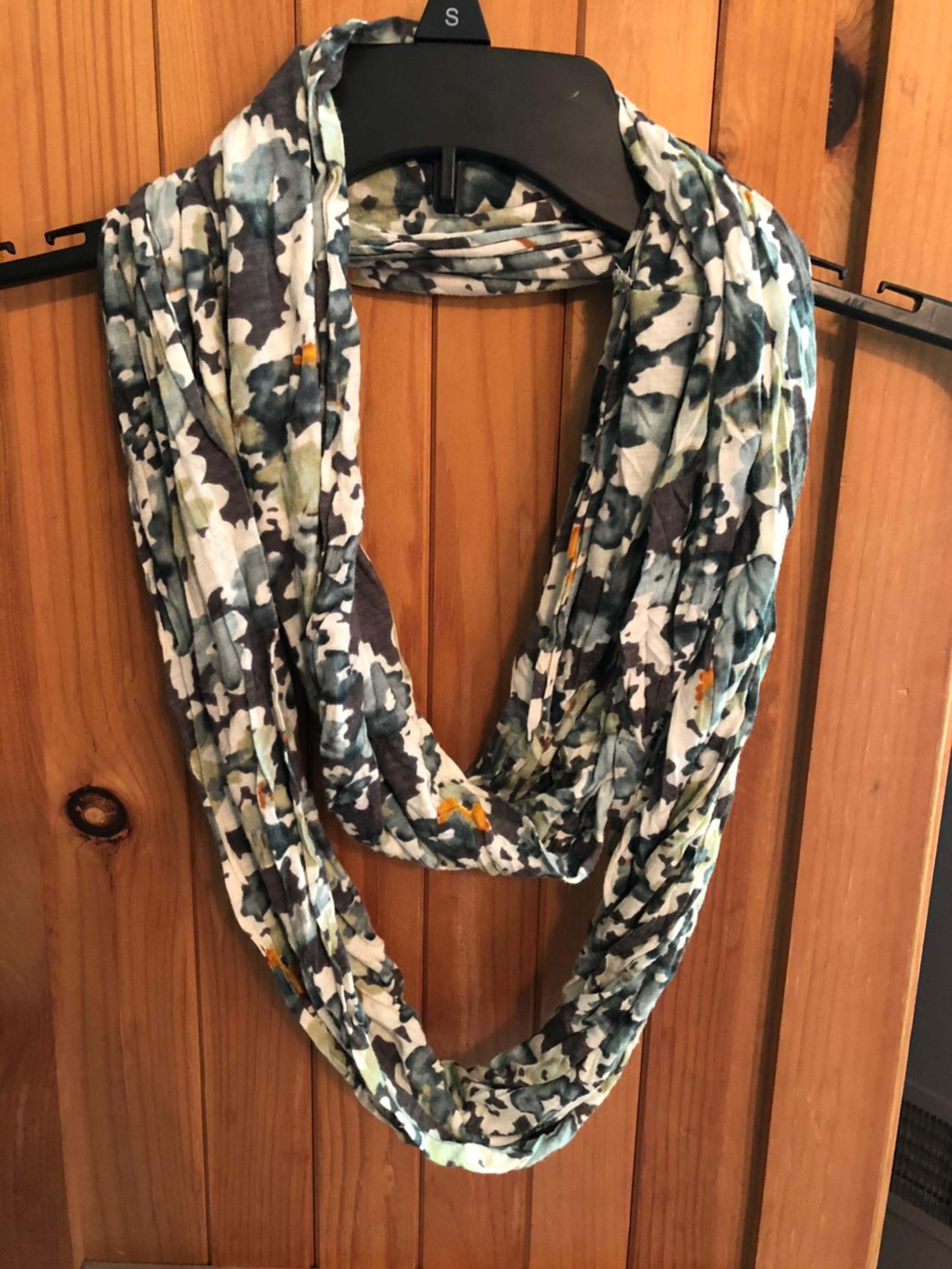 Floral print infinity scarf