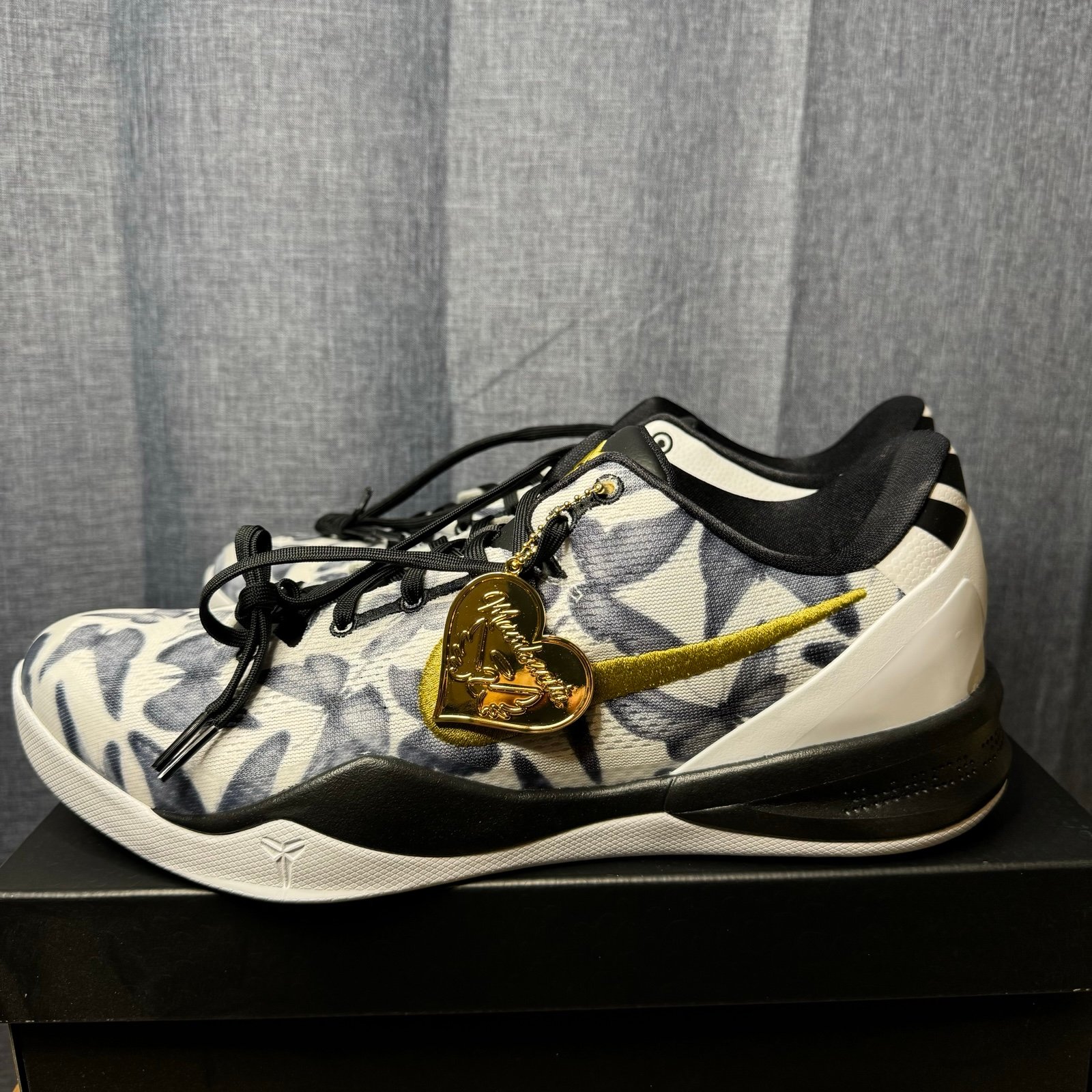 Size 13 - Nike Kobe 8 Protro Mambacita VNDS (No Box)