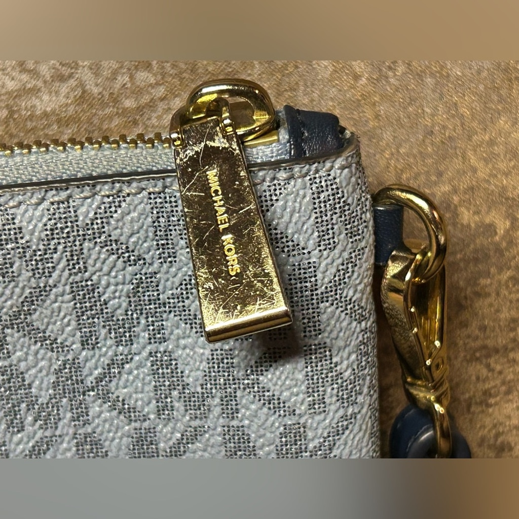 michael kors xl wristlet