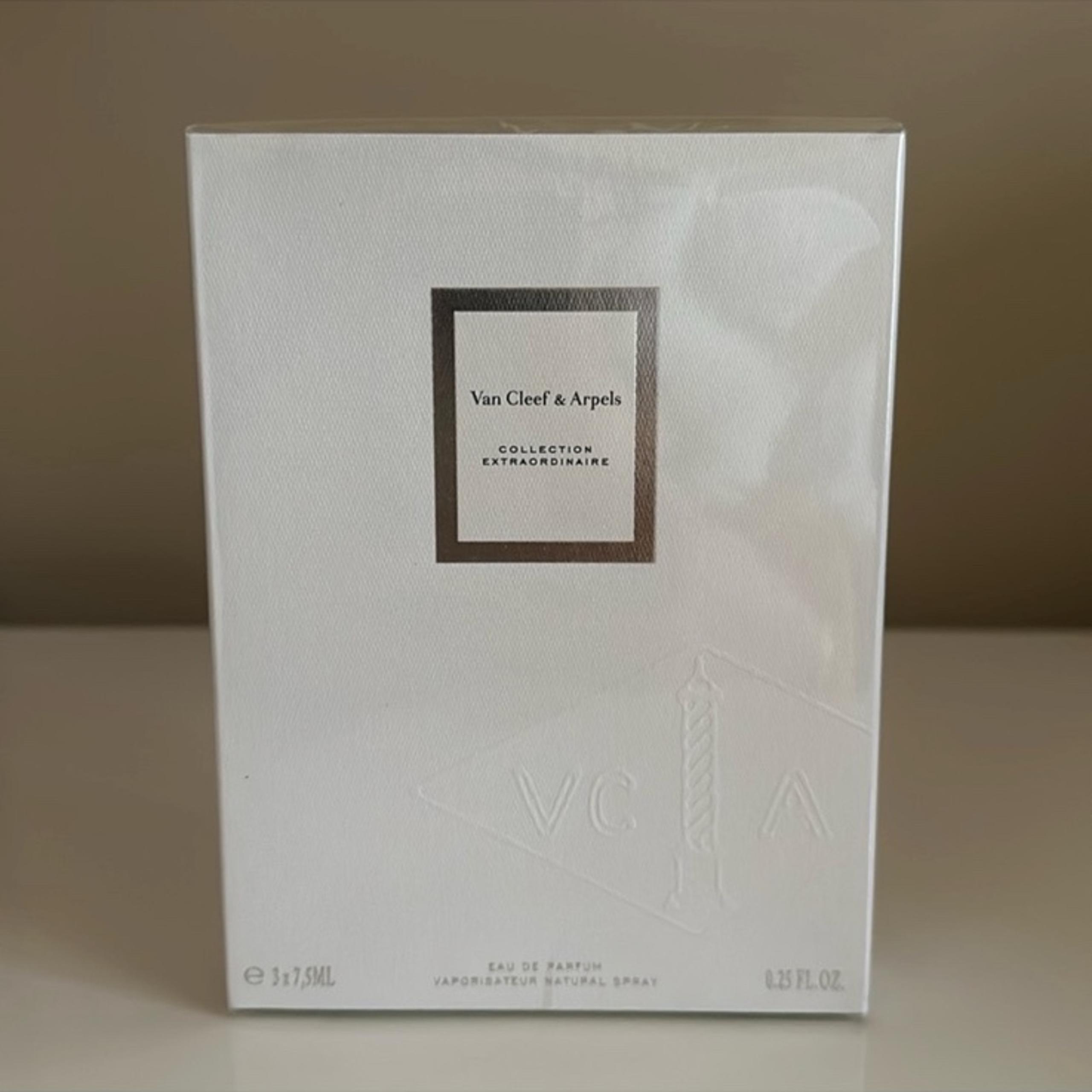 Van Cleef and Arpels Gift Set Perfume
