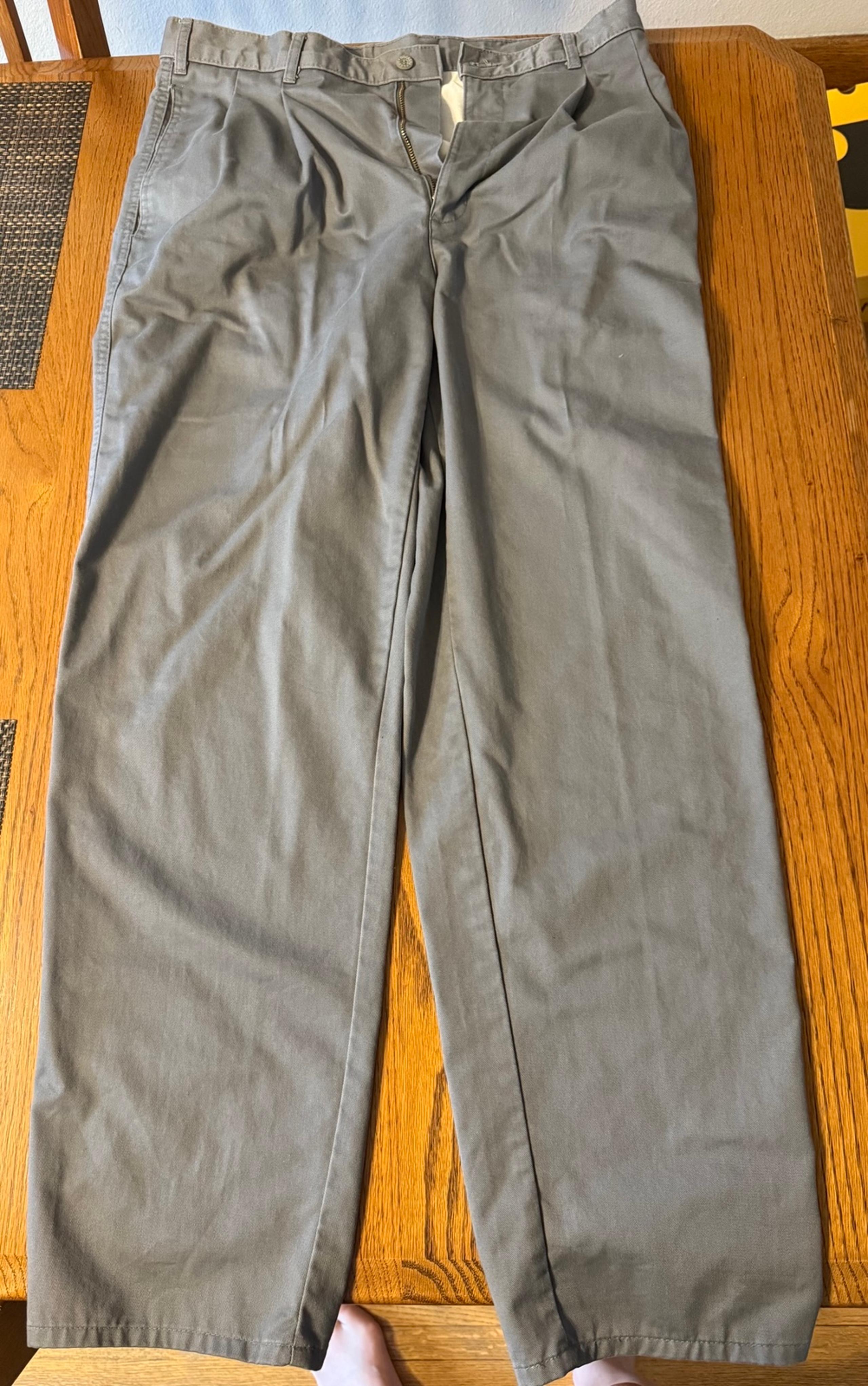 Men’s Dockers 32x32 dress pants