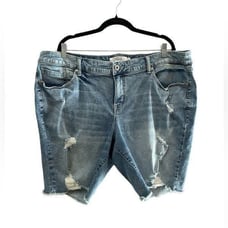 Torrid | Boyfriend Bermuda Shorts | 24