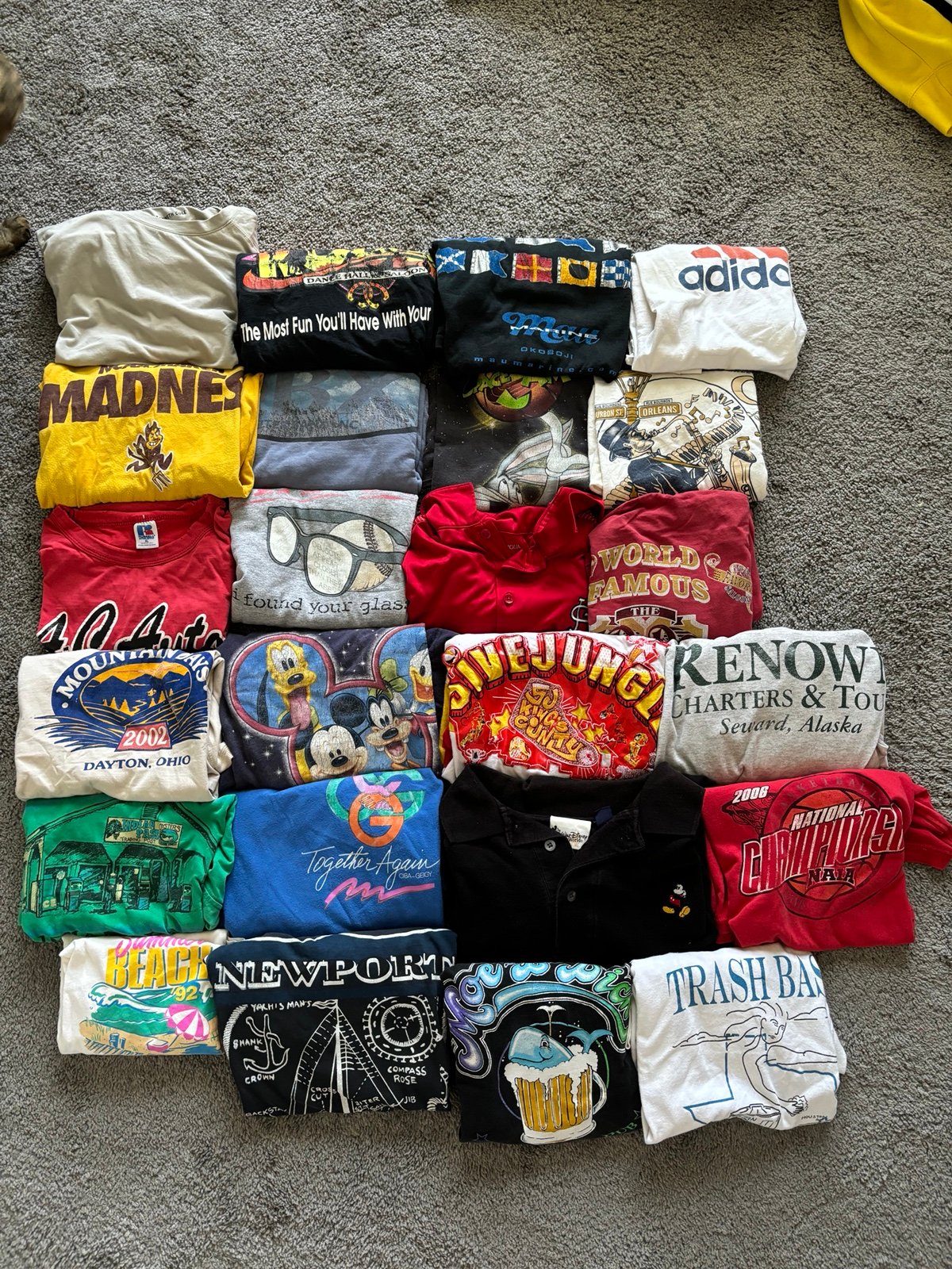 Lot of 24 vintage and y2k shirts xl and 2xl