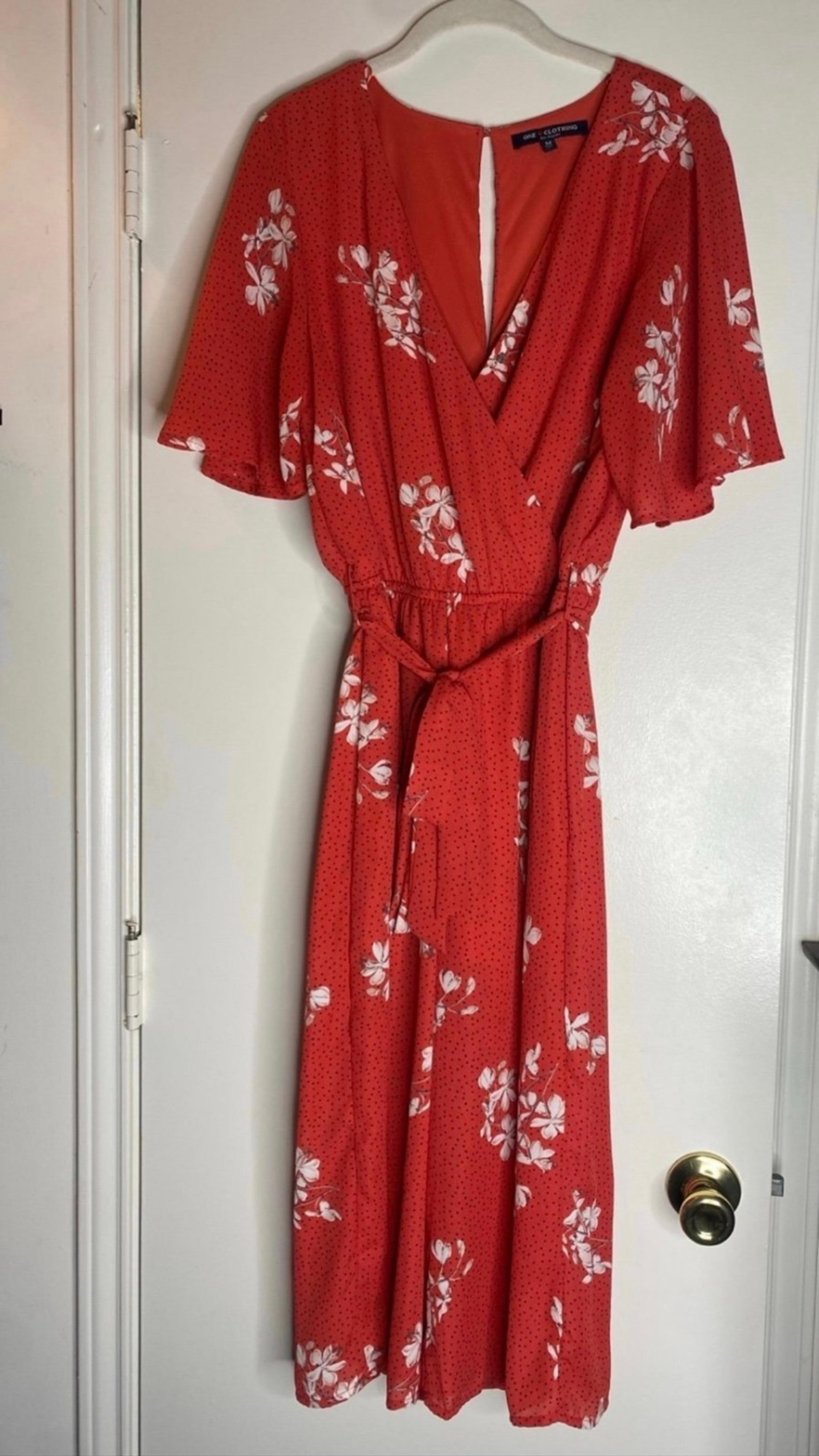 BNWOT One Clothing Floral Flowy Jumpsuit  Size Womens Medium