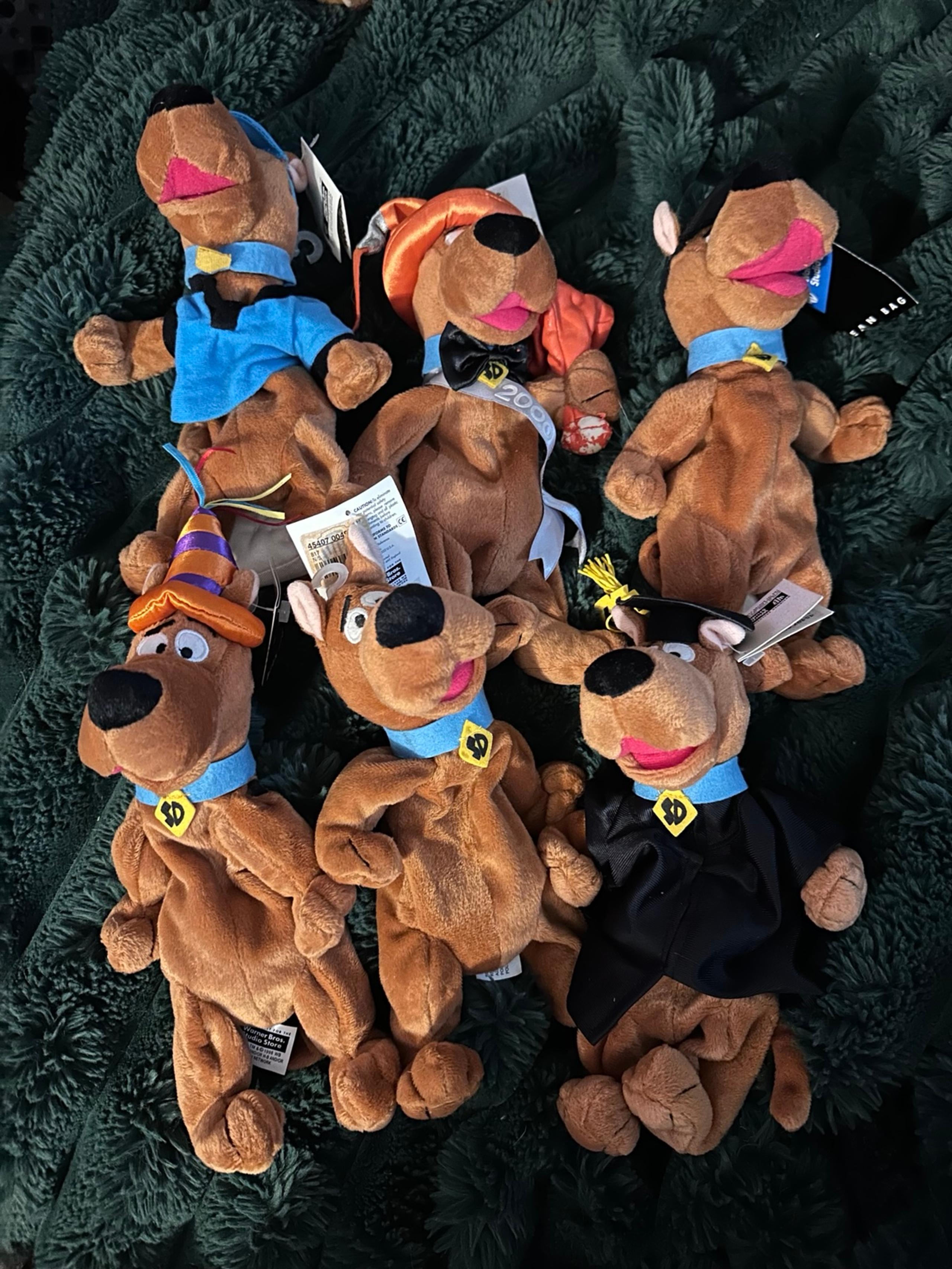 Vintage Scooby Doo Plush Lot of 6 Warner Bros Cartoon Network Movies lot #1