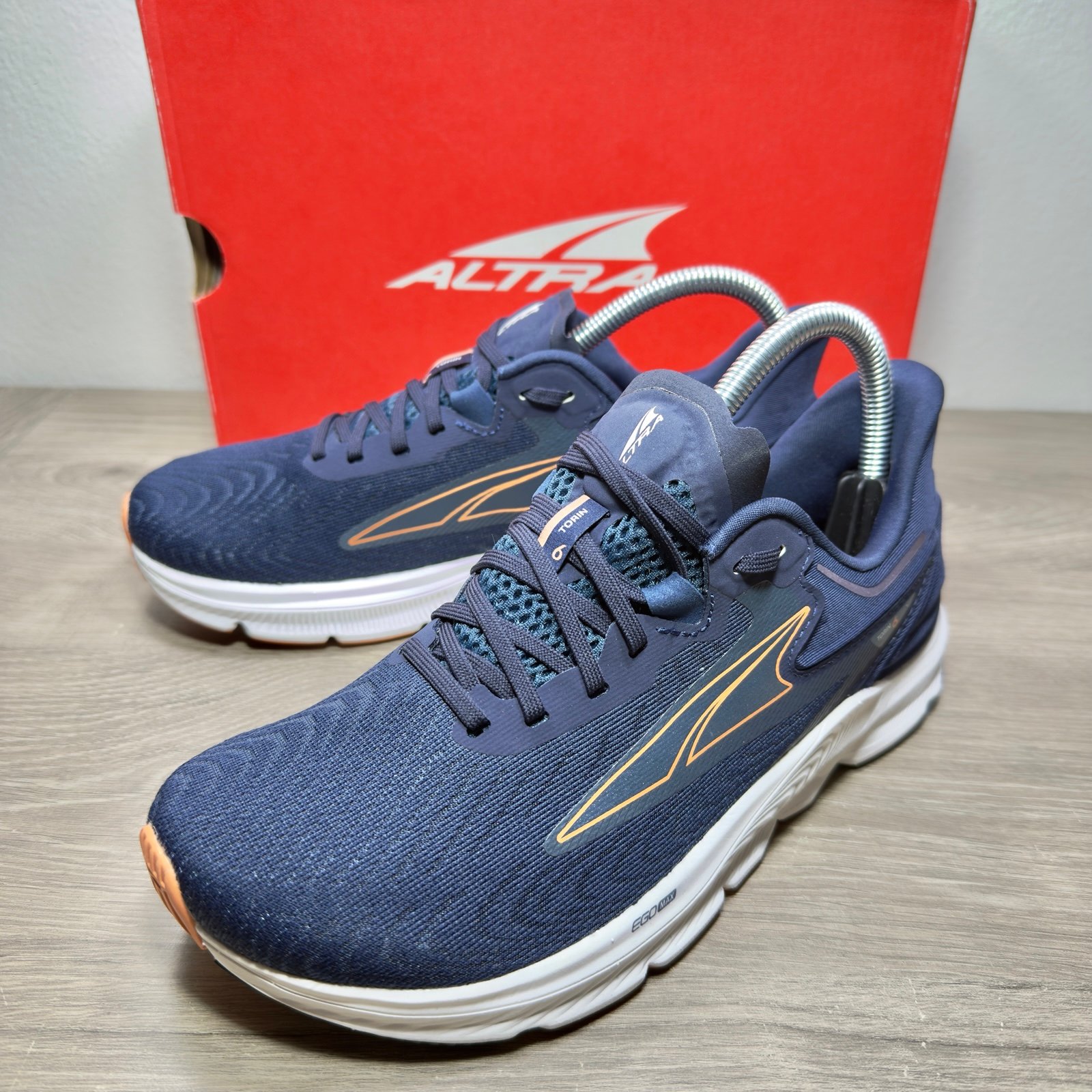 Altra Torin 6 Women’s Size 7 Navy/Coral Road Shoe NIB AL0A7R784471