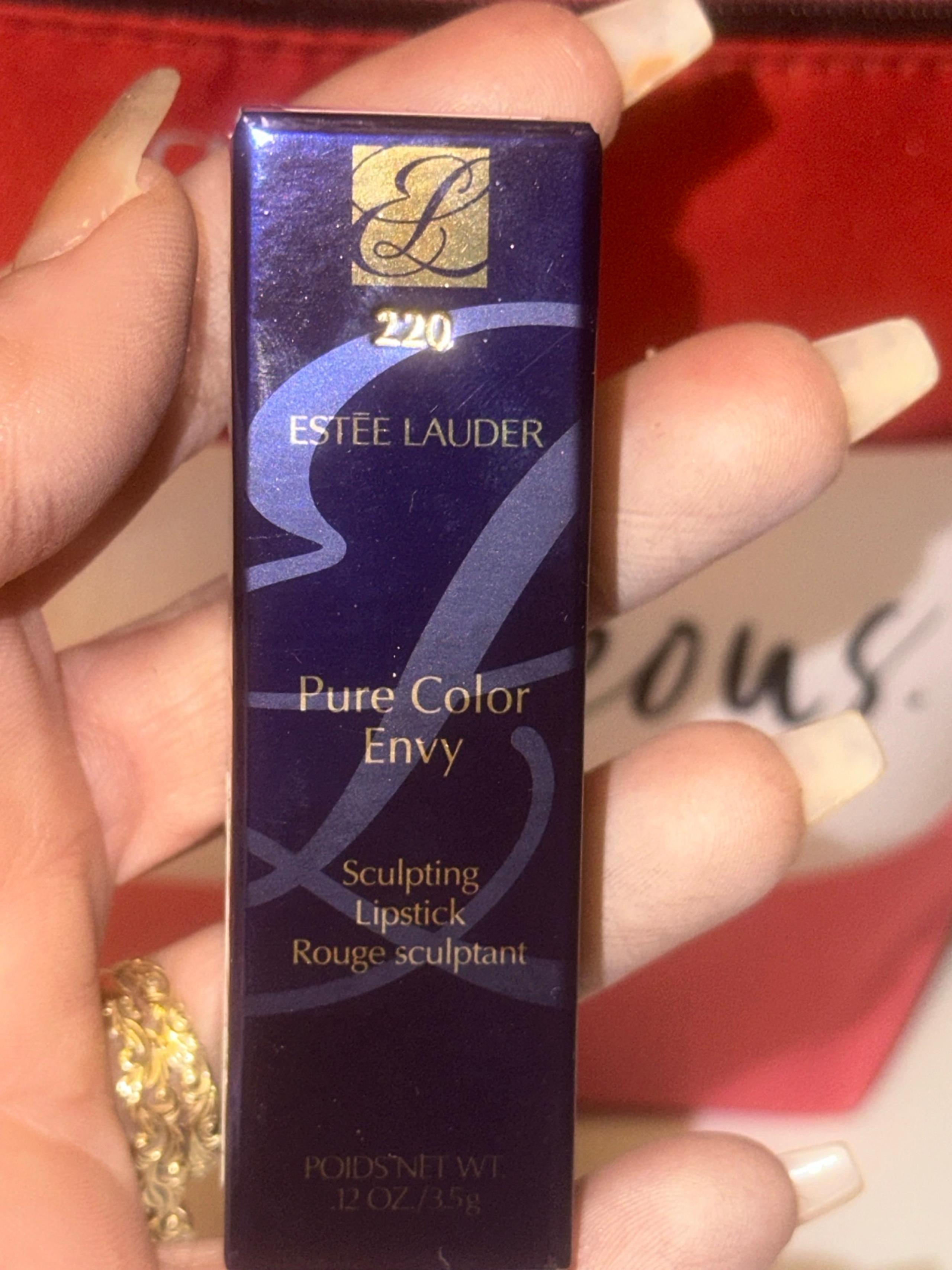 Estée Lauder pure color envy cream sculpting lipstick #220 powerful