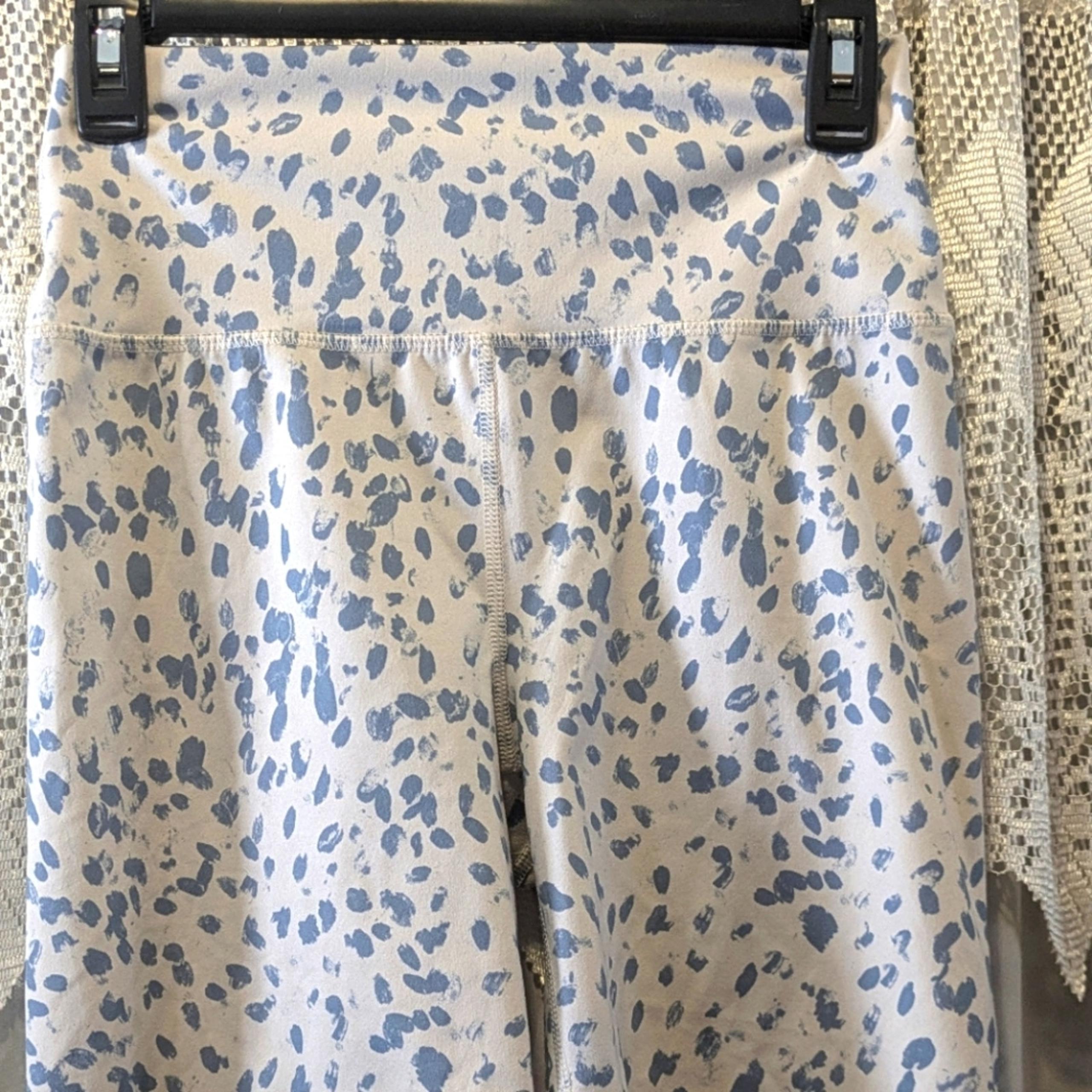Yogalicious LUX Women Spandex Shorts SZ Large Workout Gym Yoga Palates Leisure