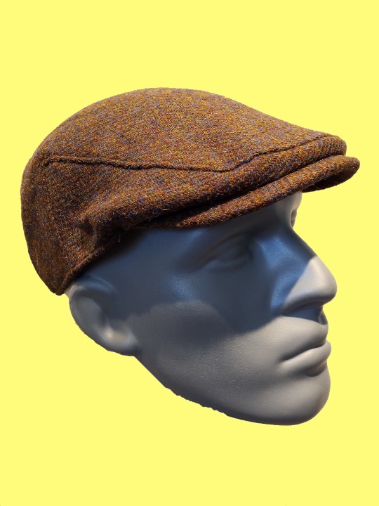 LARGE Hartside HS14 Scottish Highland Harris Tweed® Flat Cap in BROWN MIX