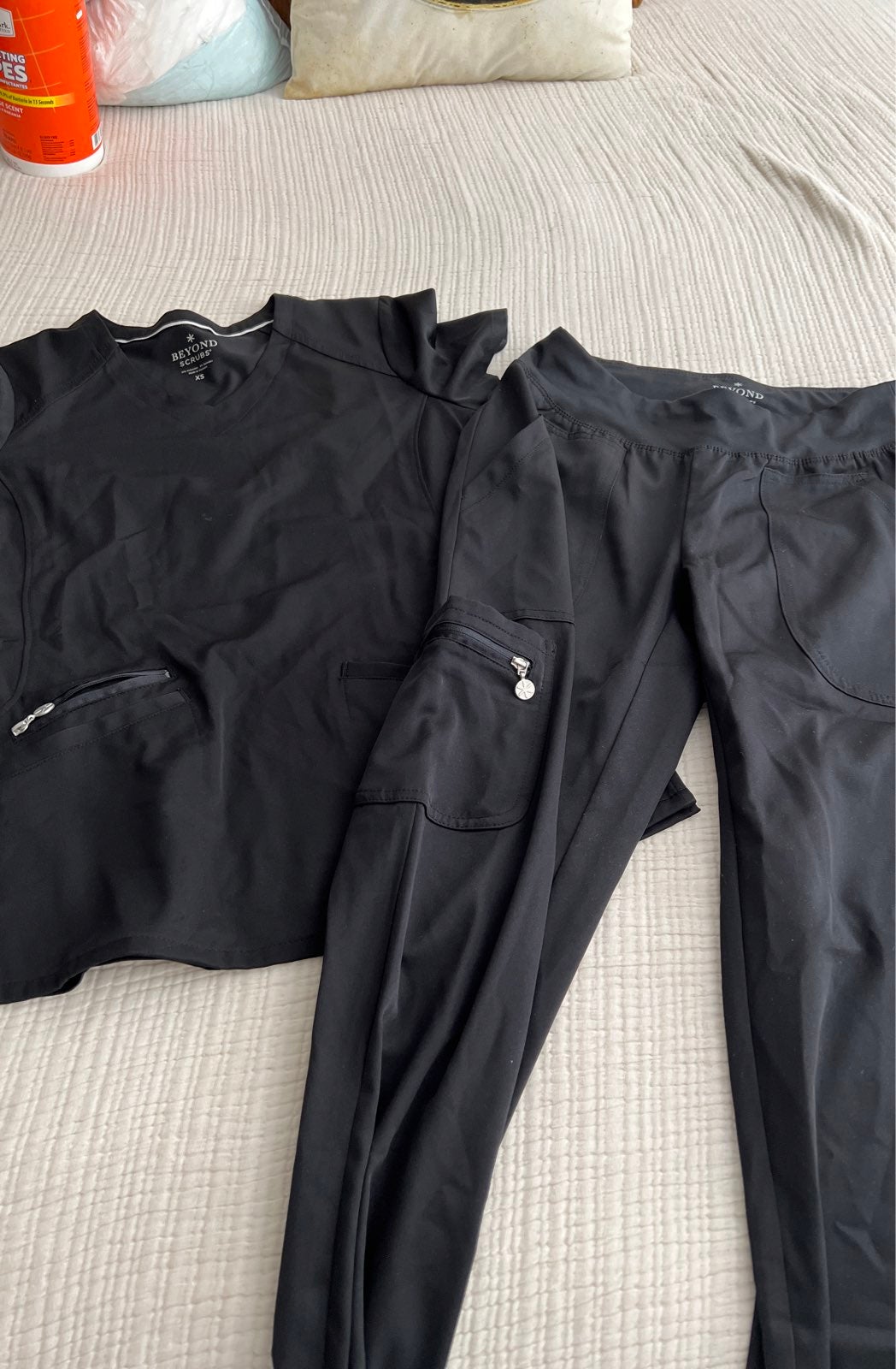 scrub set