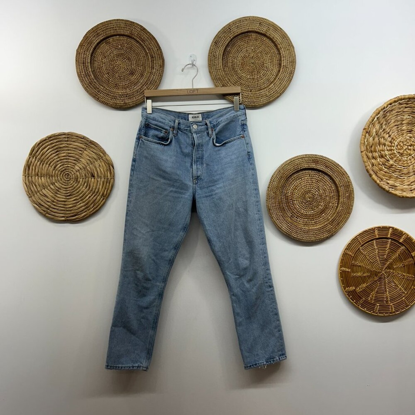 AGOLDE Light Denim Wash Button Fly Riley Crop Jeans 28