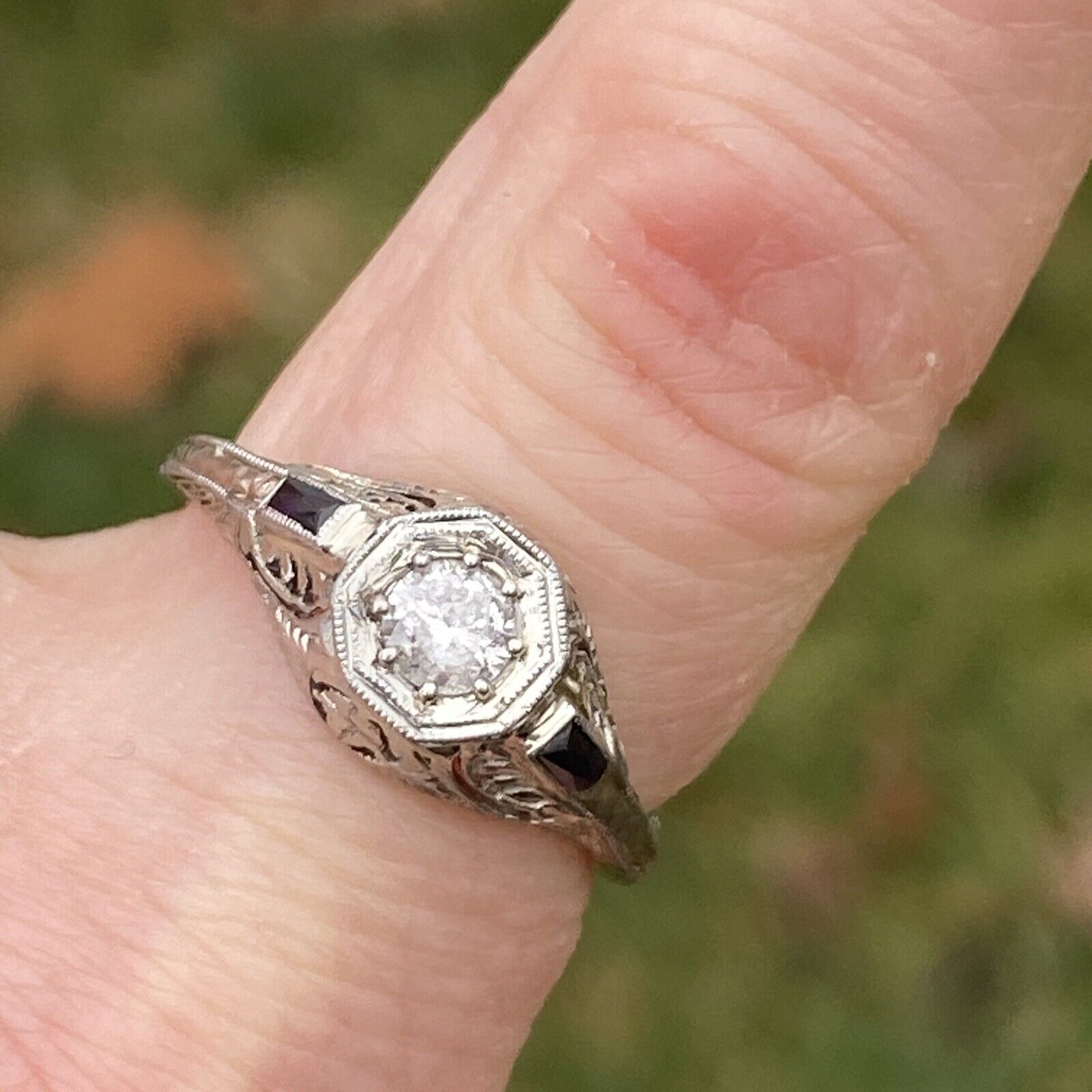 Antique 18K White Gold Filigree & 0.21 Carat Diamond Ring Size 7