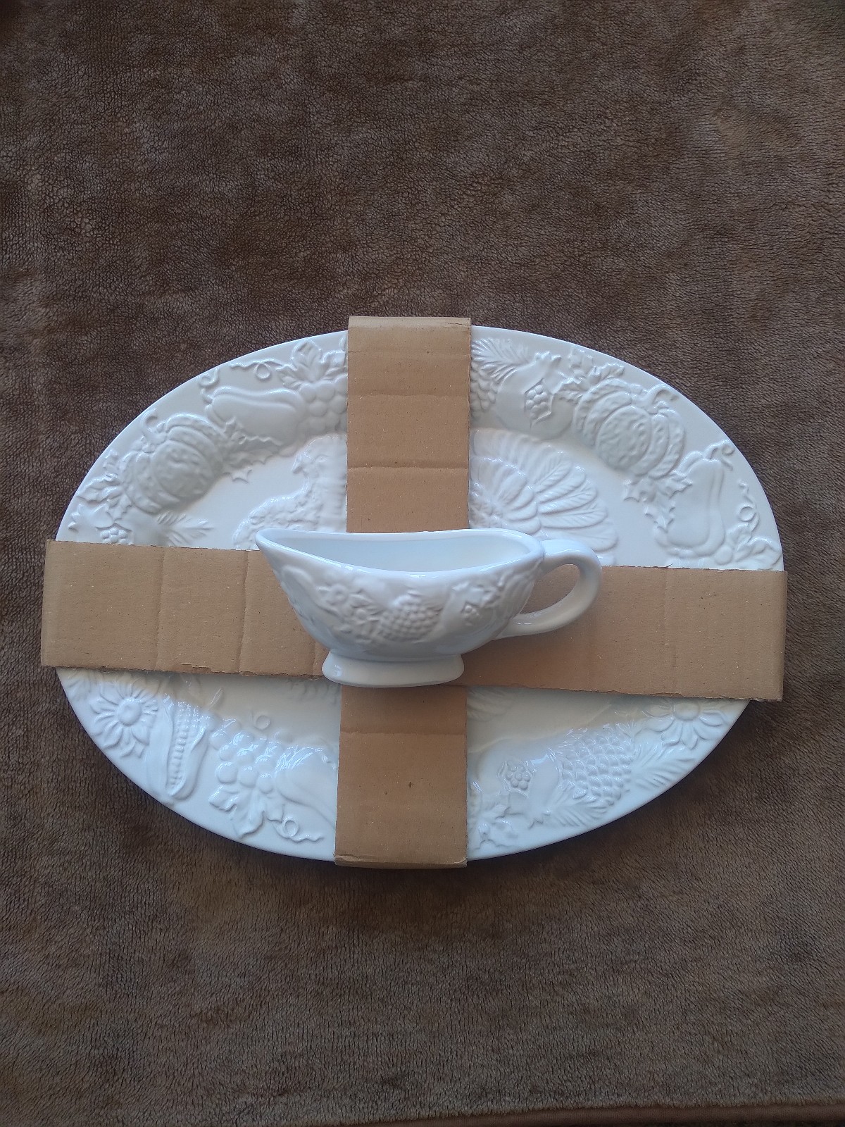 Matching Turkey Platter&Gravy Bowl Set