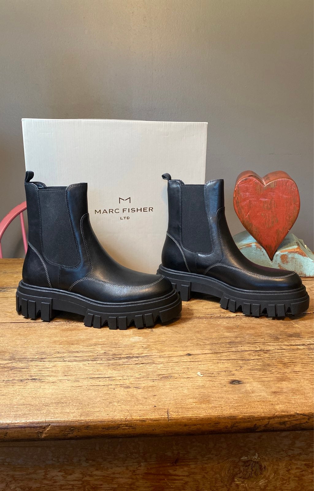 marc fisher yentia chelsea boot