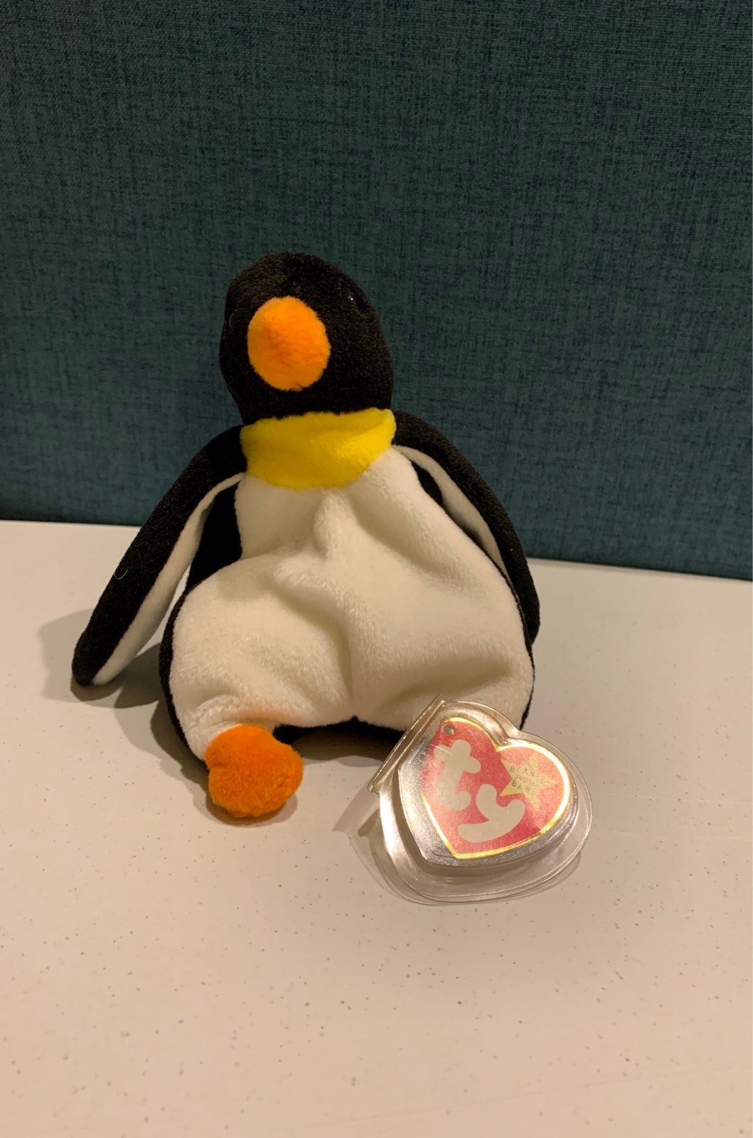 Ty Beanie Babies Waddle the Penguin RARE