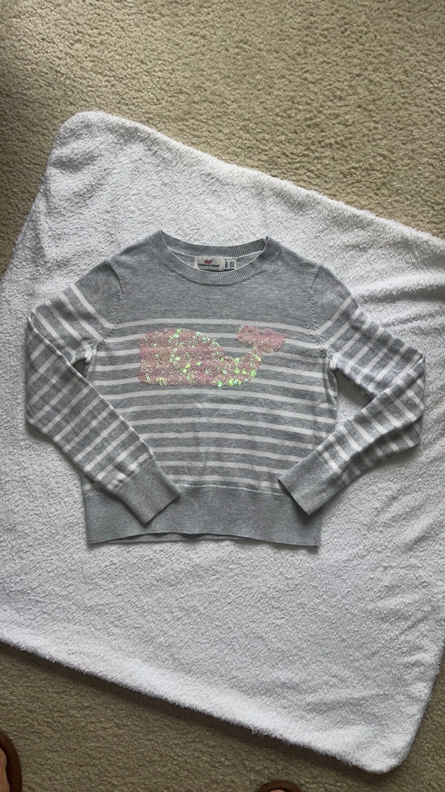 Girls vineyard, vine sequence, whale Sweater