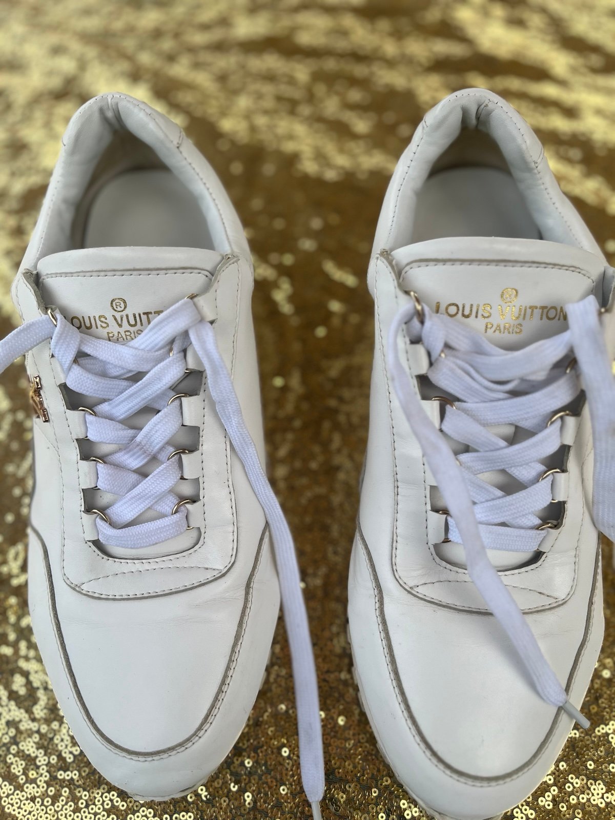 Louis Vuitton Run Away leather low trainers Size 9