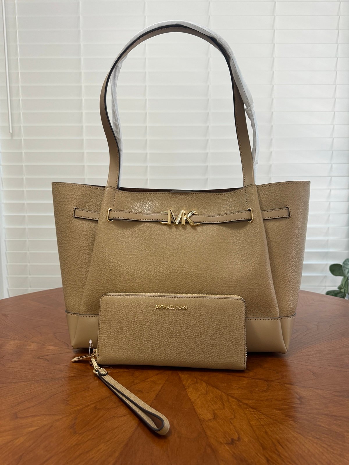 Michael Kors purse and wallet