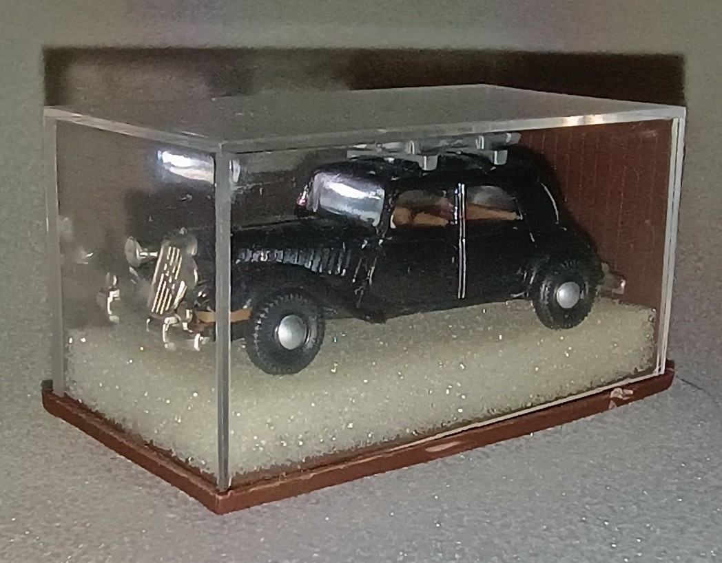 HO scale Brekina Citroen sedan free shipping